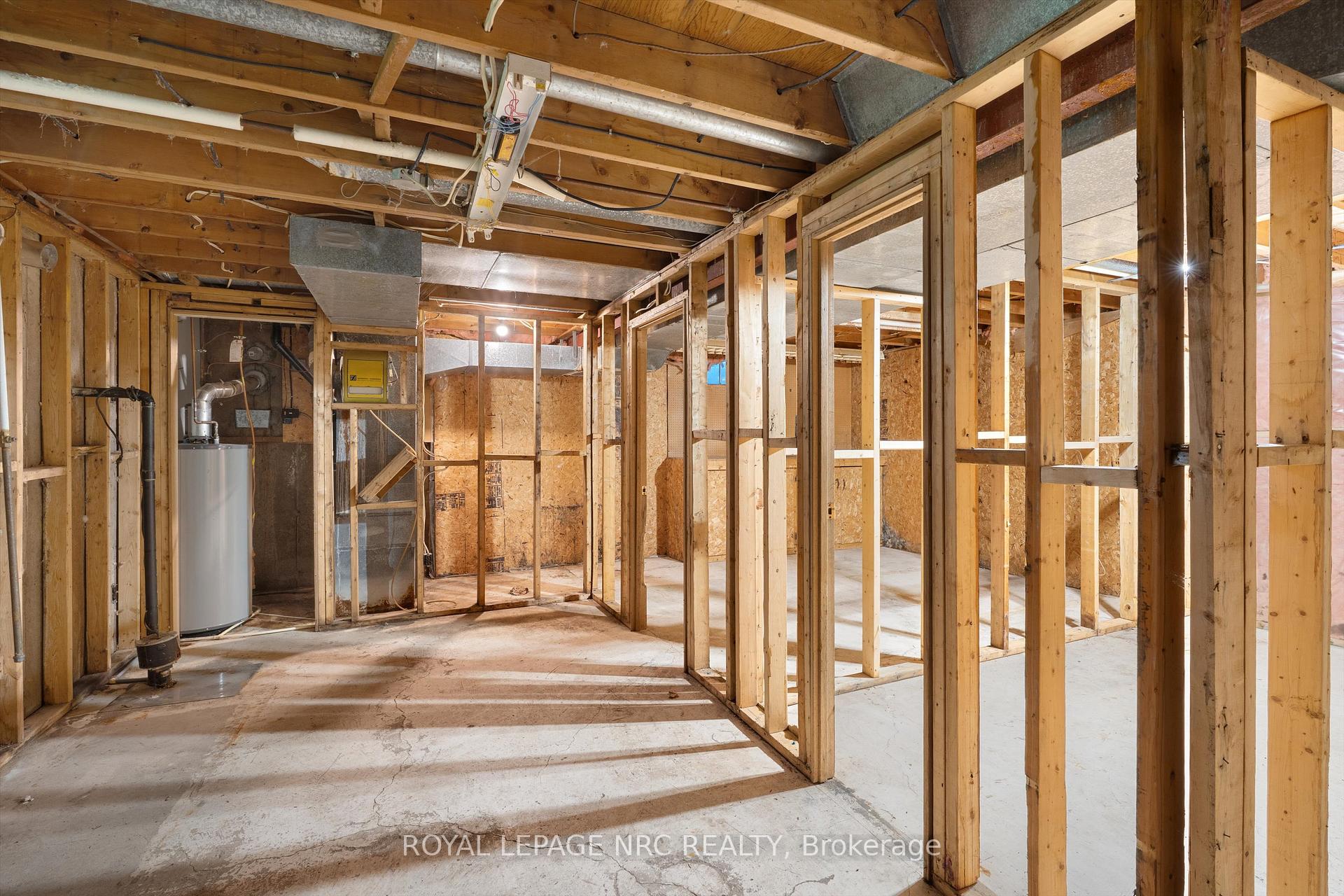 Photo 28 of 5 Fallingbrook Drive, Pelham, Fonthill — HOMEH