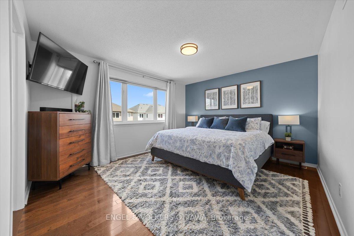 Photo 20 of 220 Harthill Way, Ottawa, Barrhaven - Heritage Park — HOMEH