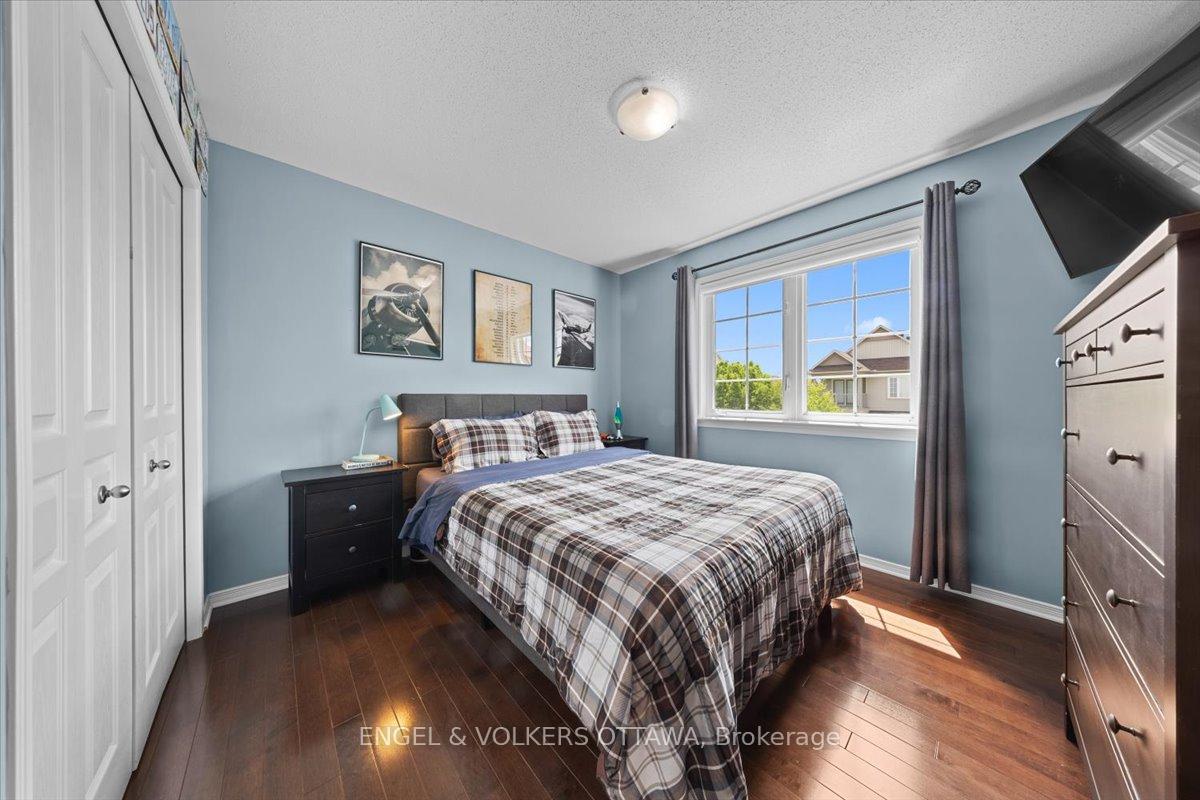 Photo 28 of 220 Harthill Way, Ottawa, Barrhaven - Heritage Park — HOMEH
