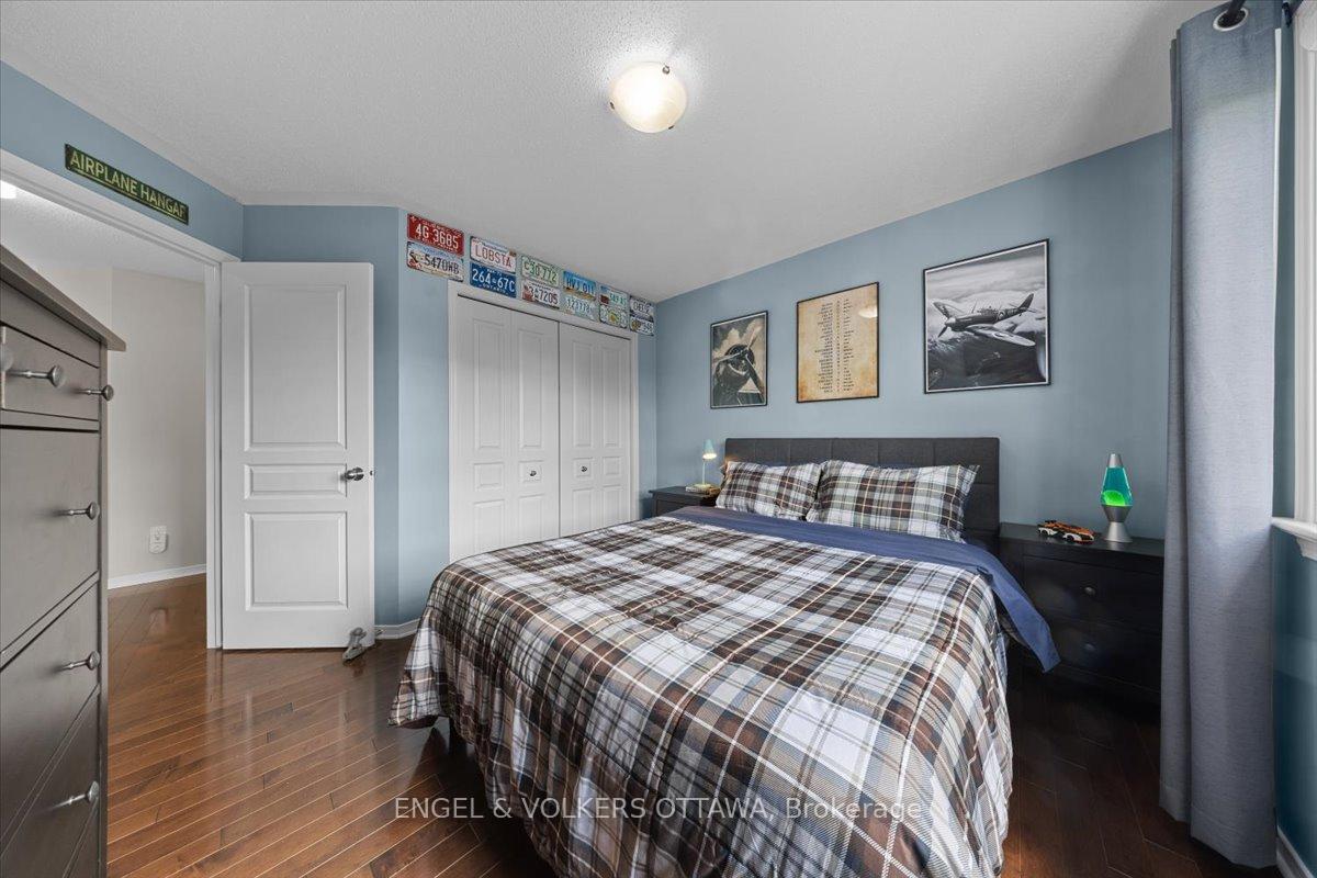 Photo 29 of 220 Harthill Way, Ottawa, Barrhaven - Heritage Park — HOMEH
