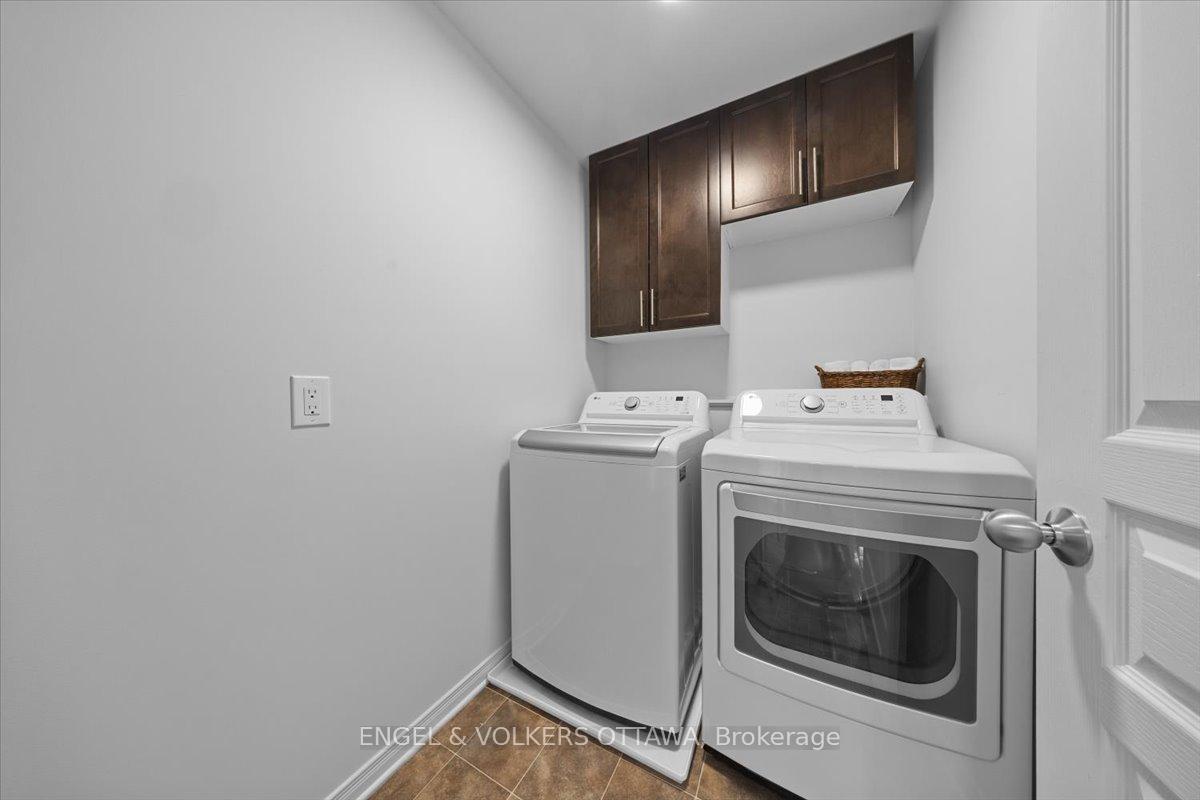 Photo 31 of 220 Harthill Way, Ottawa, Barrhaven - Heritage Park — HOMEH