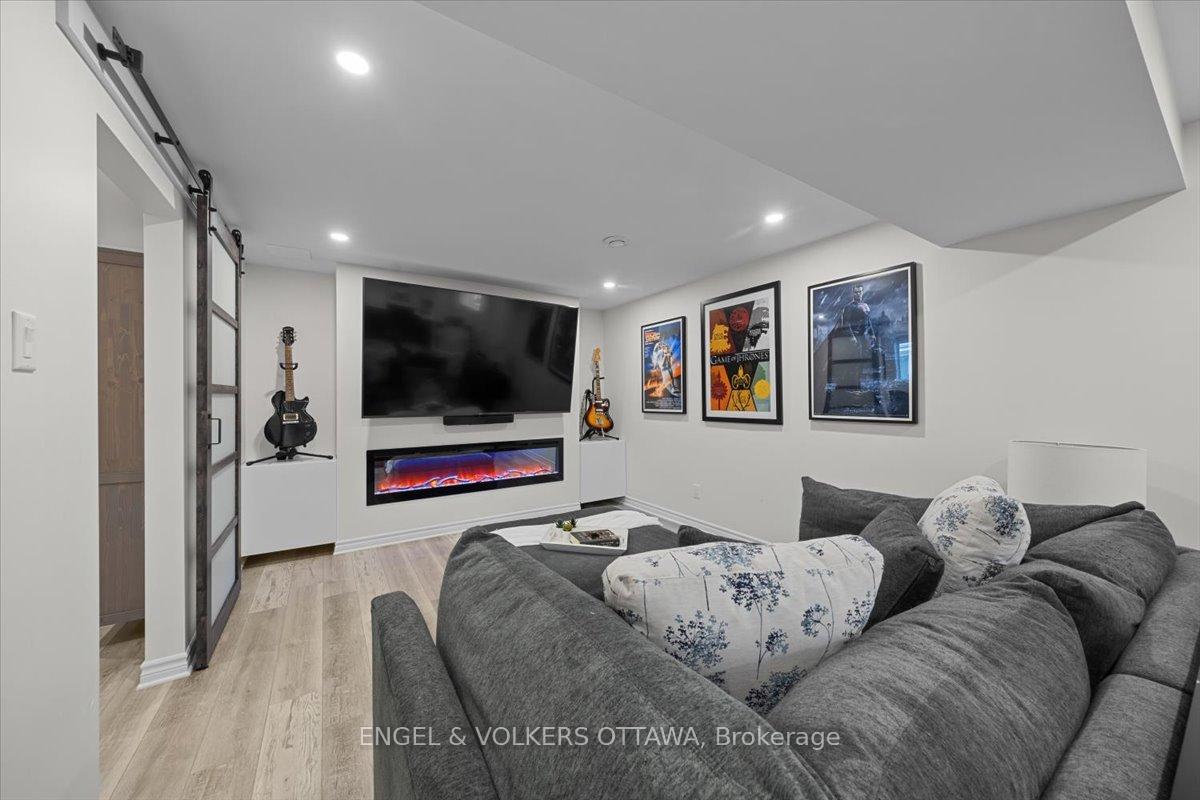 Photo 36 of 220 Harthill Way, Ottawa, Barrhaven - Heritage Park — HOMEH