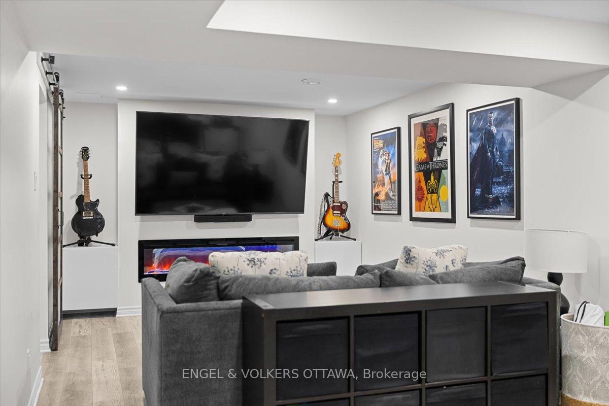 Photo 38 of 220 Harthill Way, Ottawa, Barrhaven - Heritage Park — HOMEH