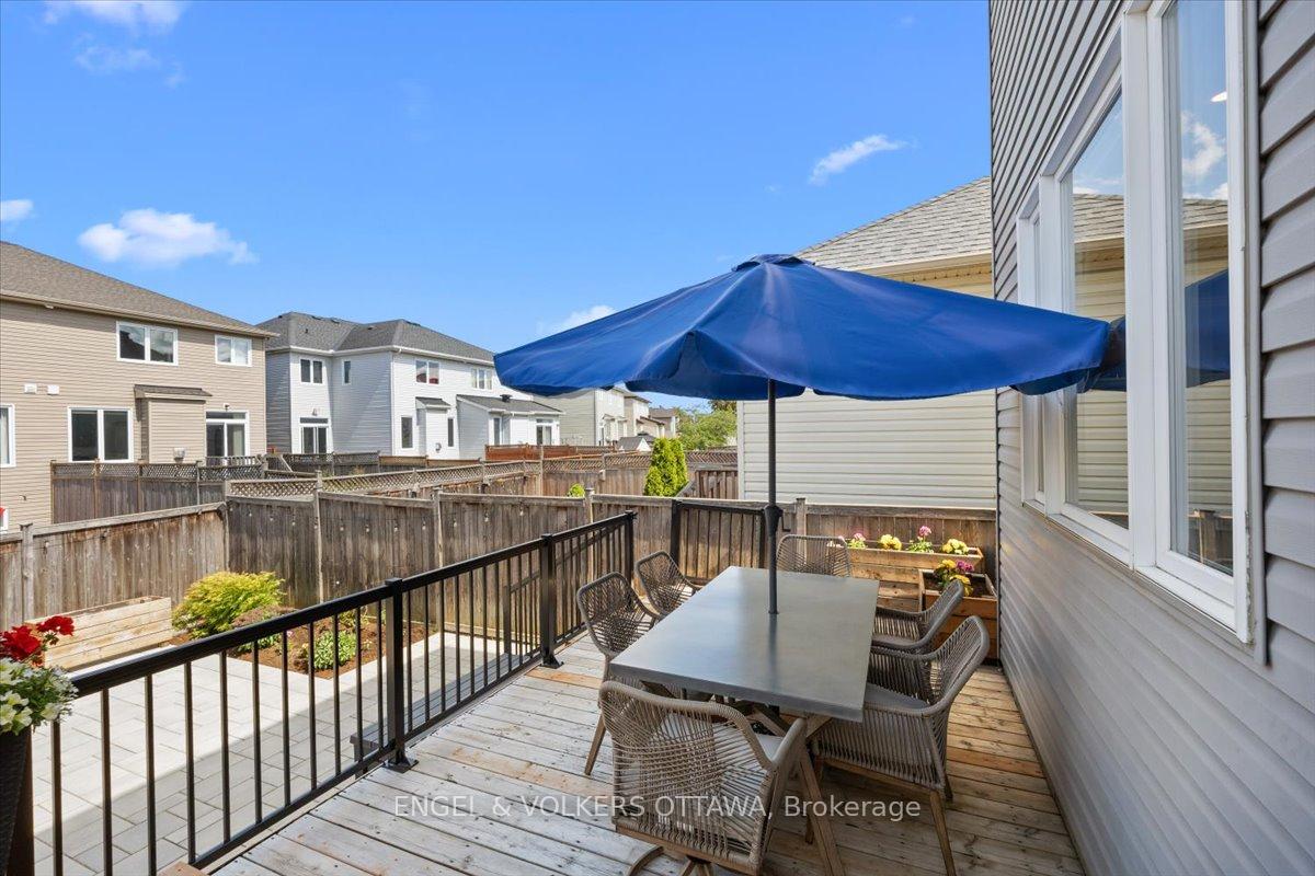Photo 40 of 220 Harthill Way, Ottawa, Barrhaven - Heritage Park — HOMEH
