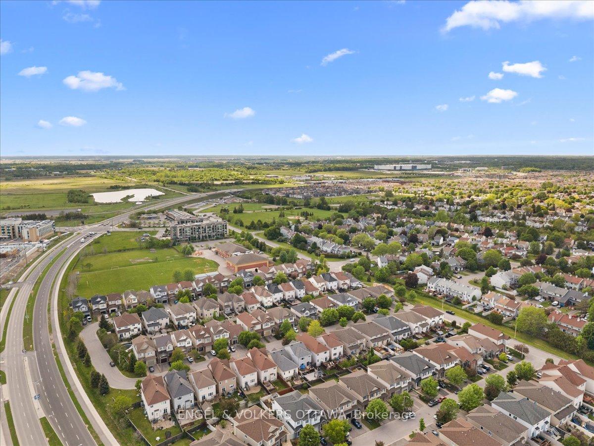 Photo 47 of 220 Harthill Way, Ottawa, Barrhaven - Heritage Park — HOMEH