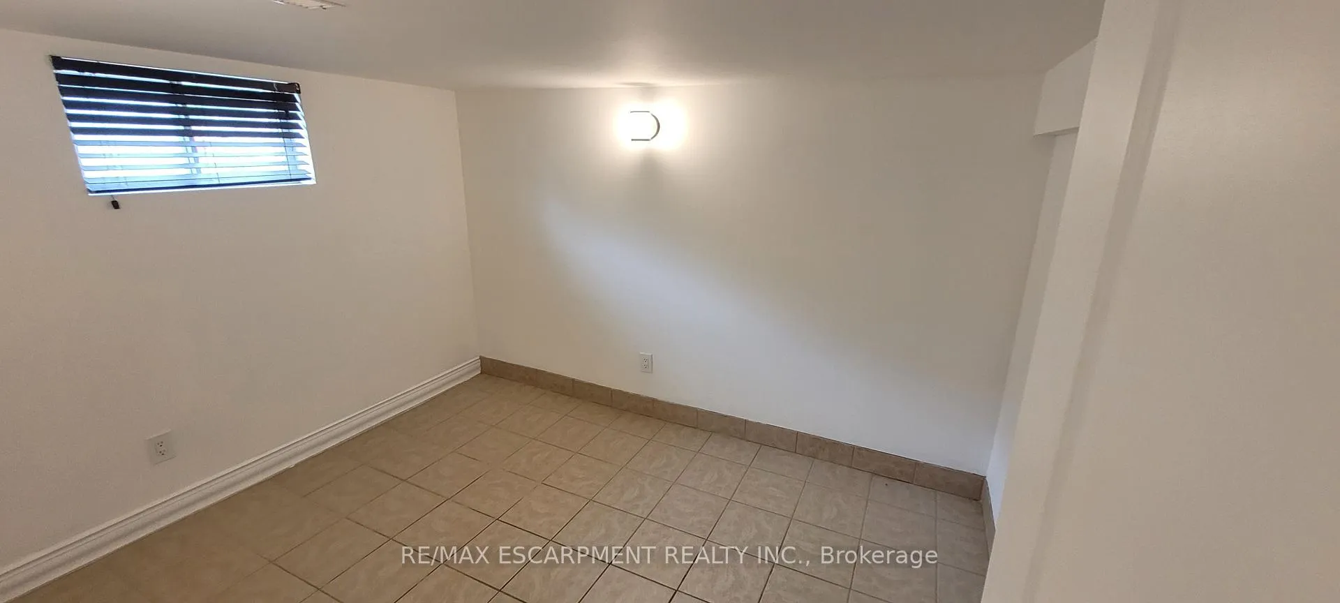 Photo 33 of Unit Lower Level, 98 Limeridge Road E, Hamilton, Greeningdon — HOMEH