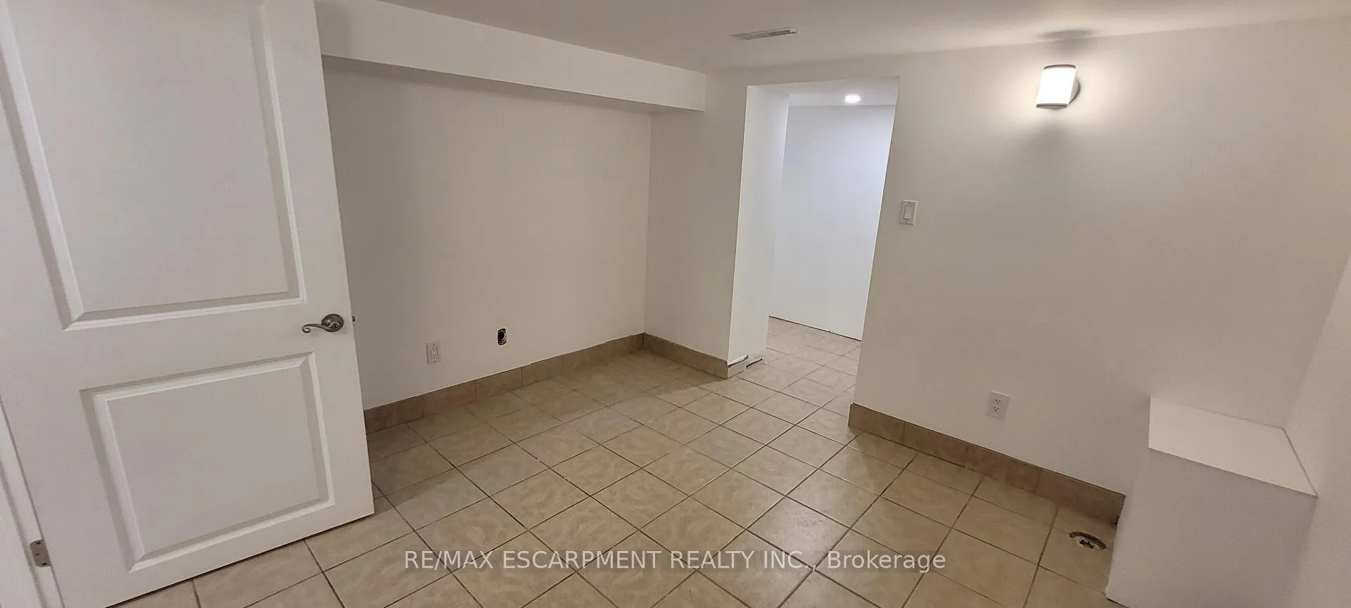 Photo 41 of Unit Lower Level, 98 Limeridge Road E, Hamilton, Greeningdon — HOMEH