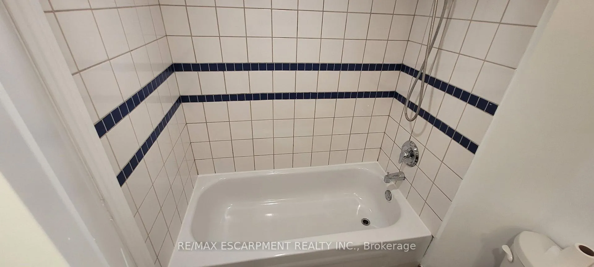 Photo 56 of Unit Lower Level, 98 Limeridge Road E, Hamilton, Greeningdon — HOMEH