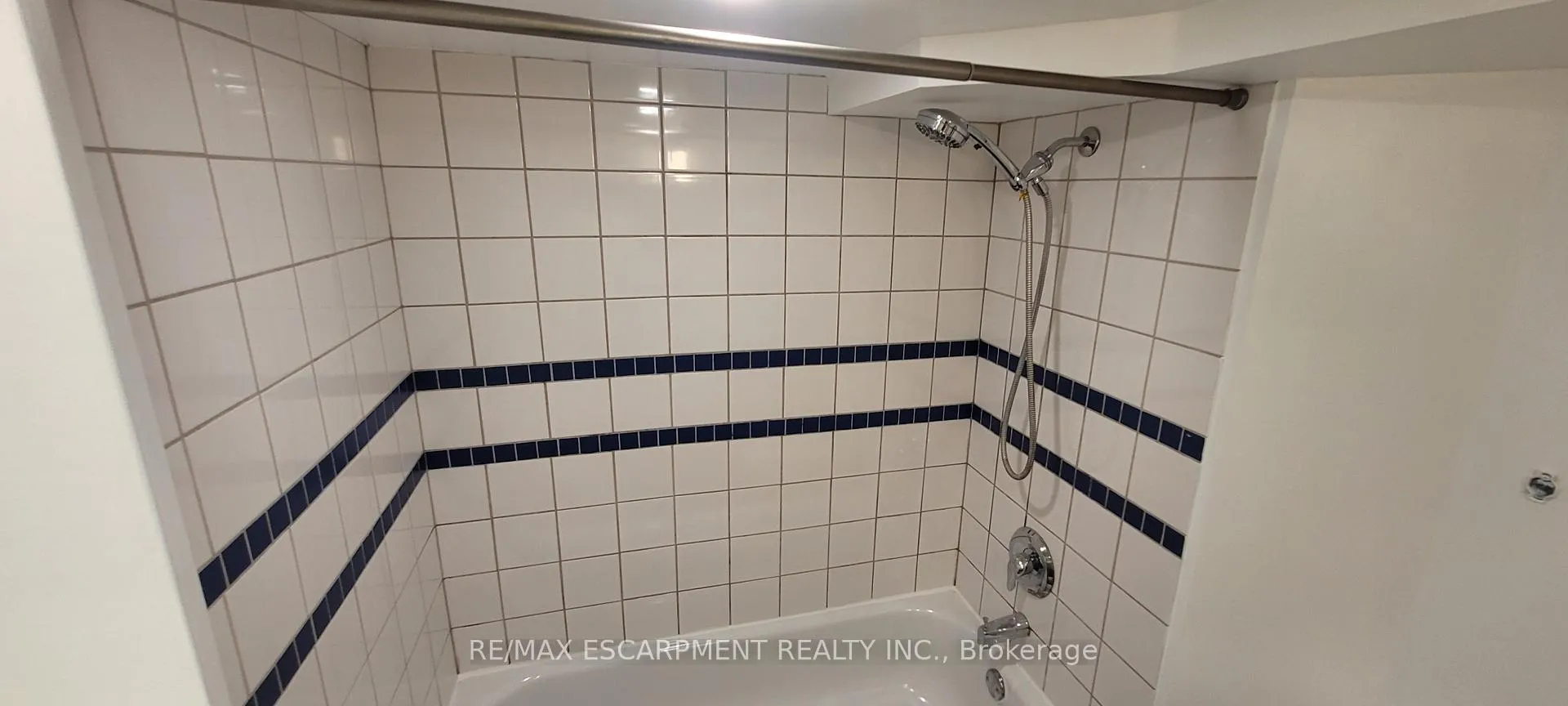 Photo 57 of Unit Lower Level, 98 Limeridge Road E, Hamilton, Greeningdon — HOMEH
