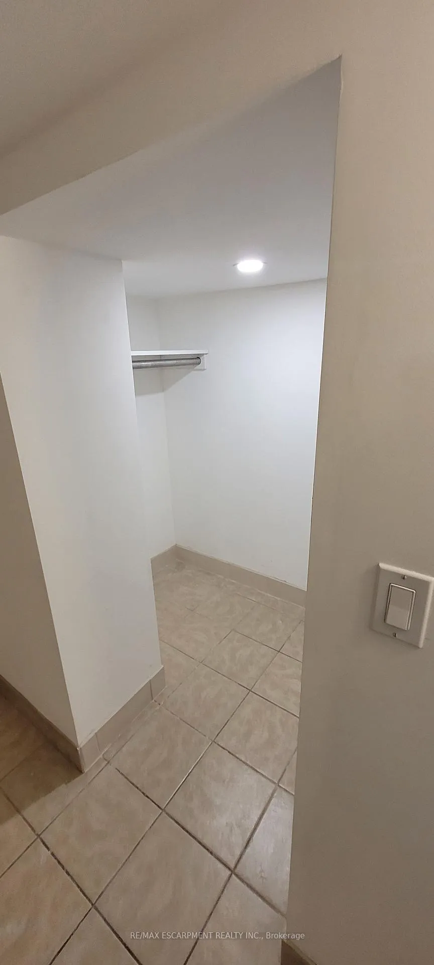 Photo 45 of Unit Lower Level, 98 Limeridge Road E, Hamilton, Greeningdon — HOMEH