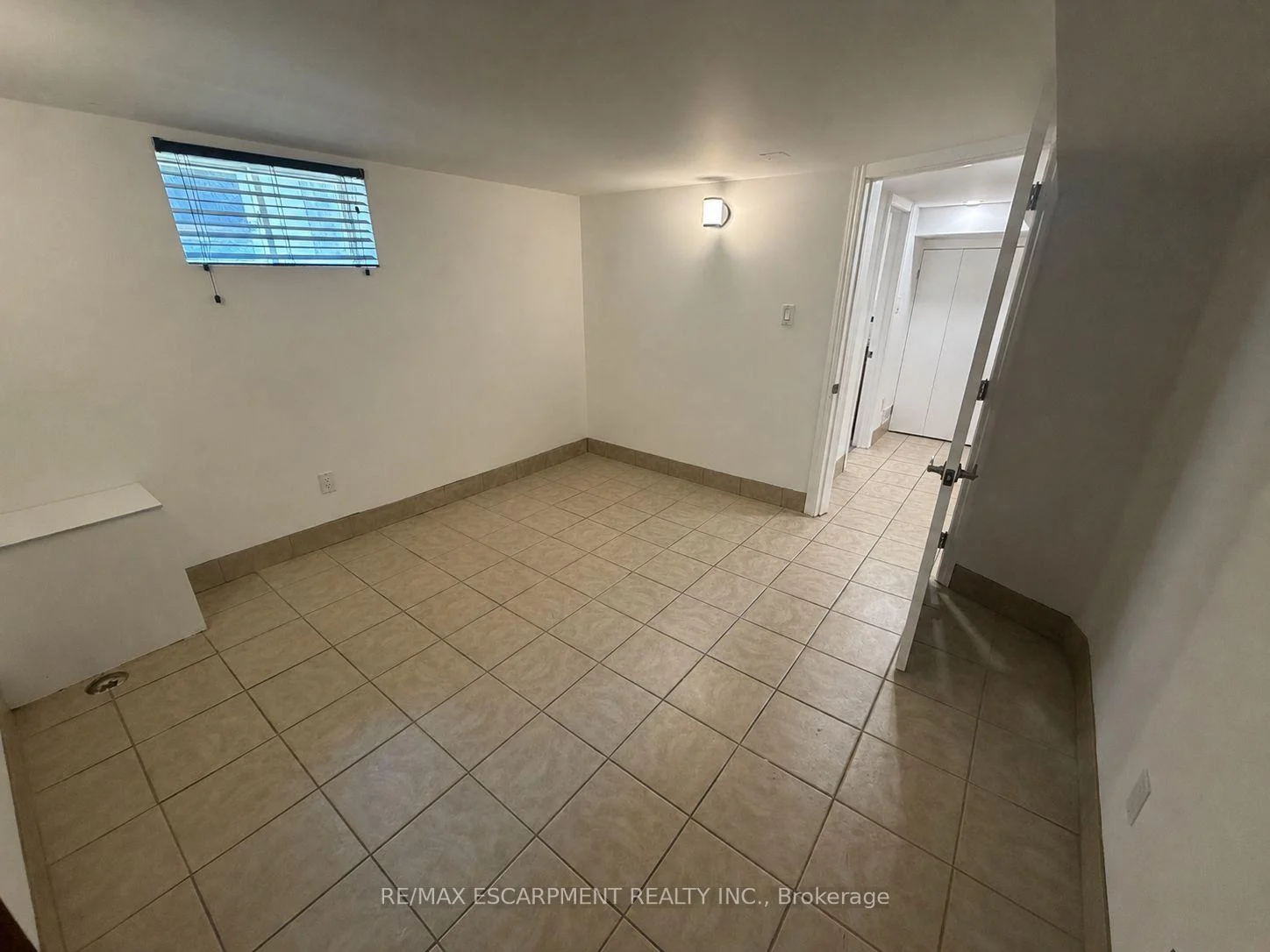 Photo 46 of Unit Lower Level, 98 Limeridge Road E, Hamilton, Greeningdon — HOMEH