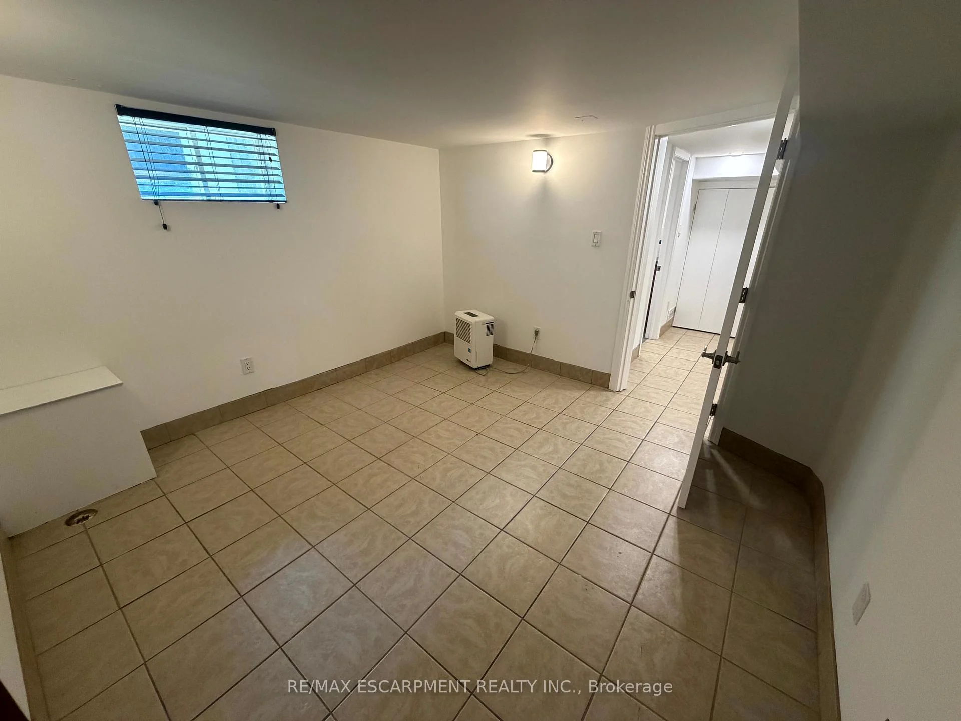 Photo 54 of Unit Lower Level, 98 Limeridge Road E, Hamilton, Greeningdon — HOMEH