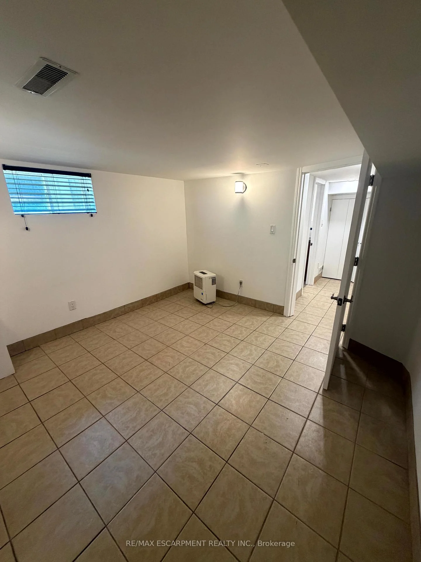 Photo 55 of Unit Lower Level, 98 Limeridge Road E, Hamilton, Greeningdon — HOMEH