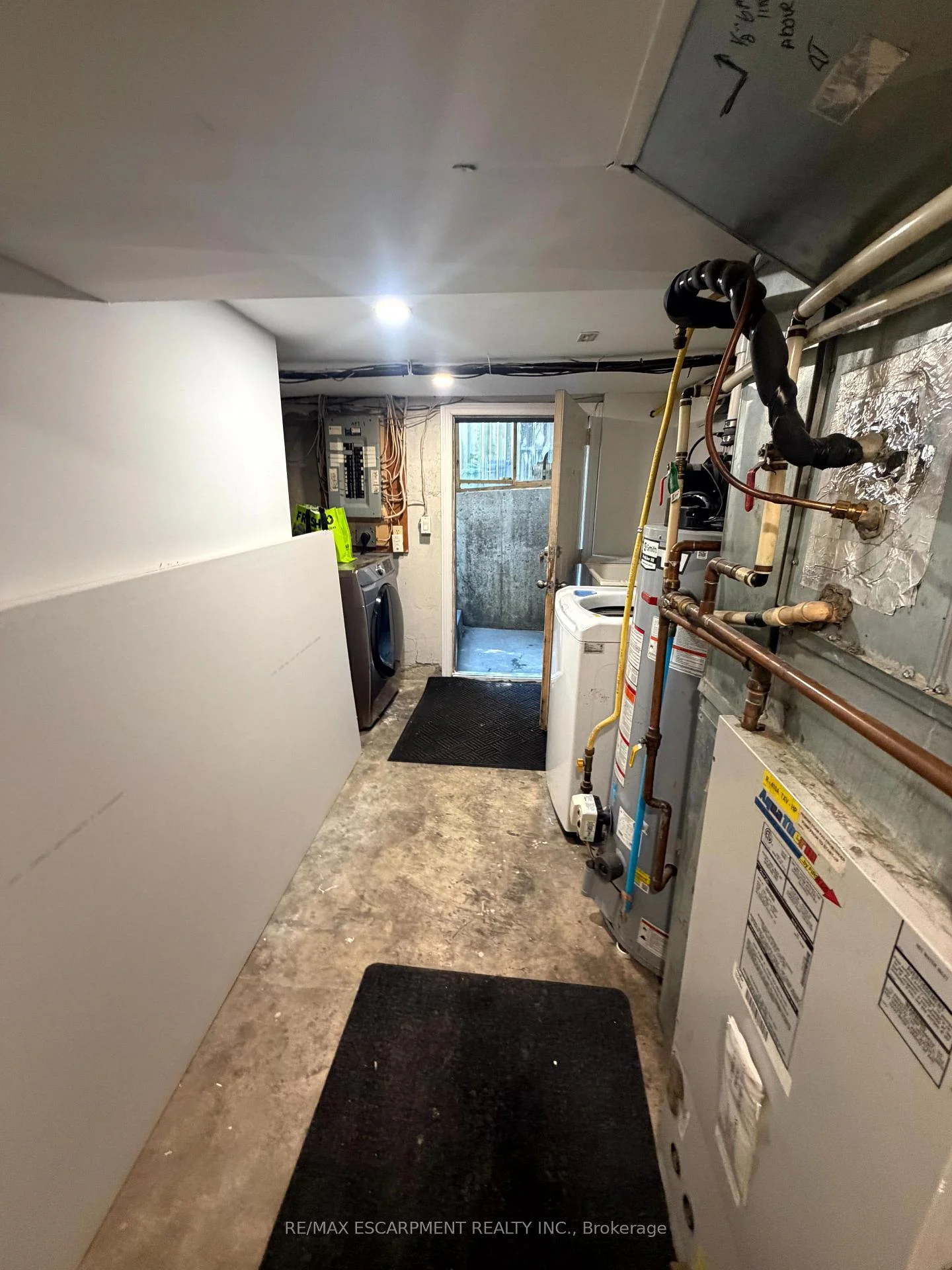 Photo 62 of Unit Lower Level, 98 Limeridge Road E, Hamilton, Greeningdon — HOMEH