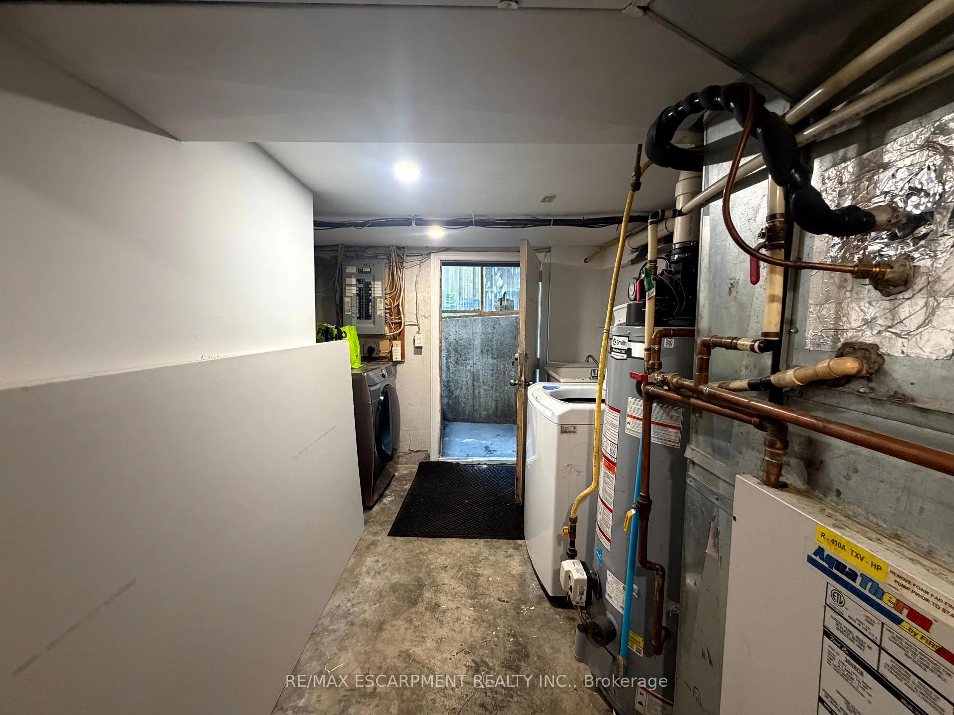 Photo 63 of Unit Lower Level, 98 Limeridge Road E, Hamilton, Greeningdon — HOMEH