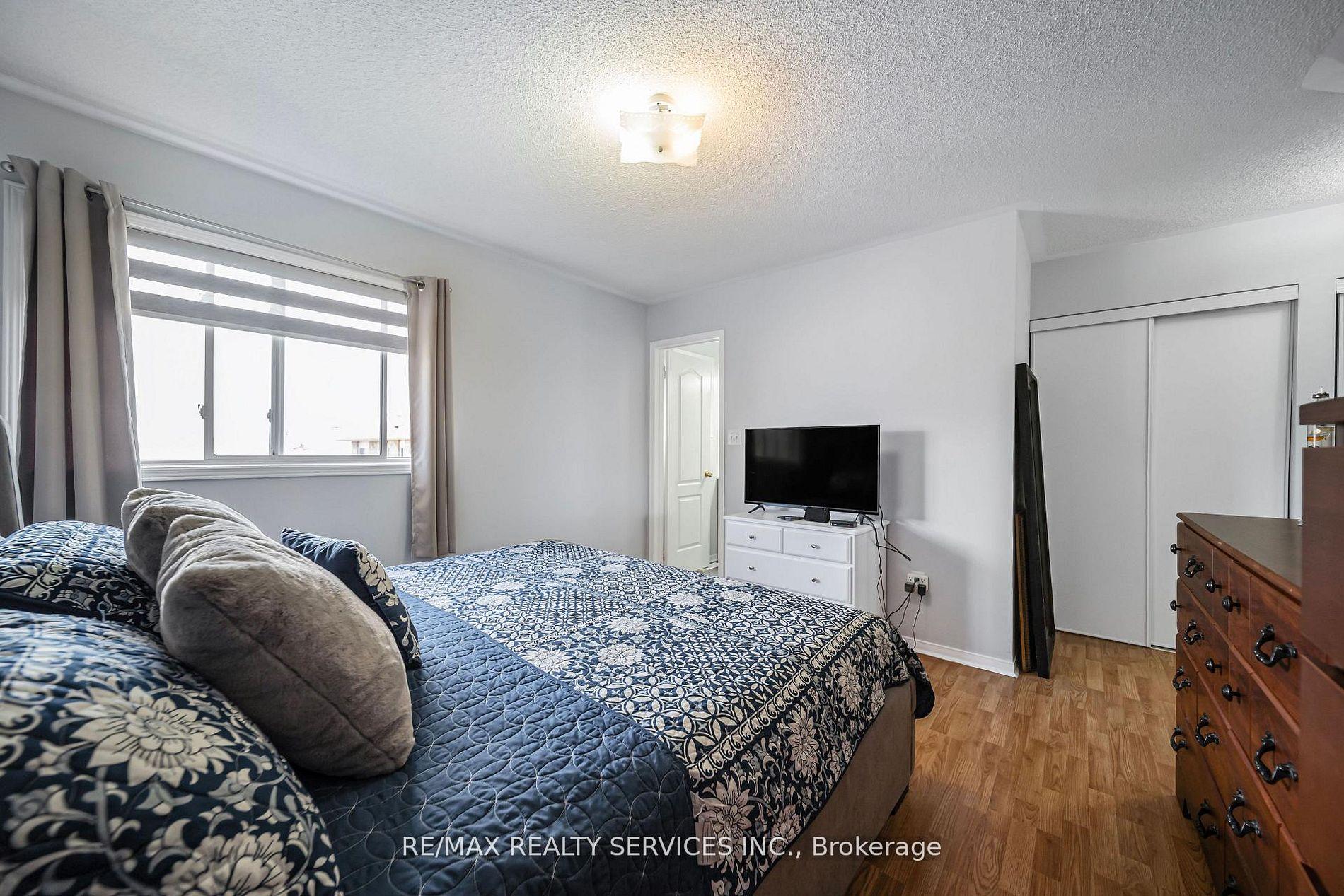 Photo 21 of 81 Roadmaster Lane, Brampton, Fletcher's Meadow — HOMEH