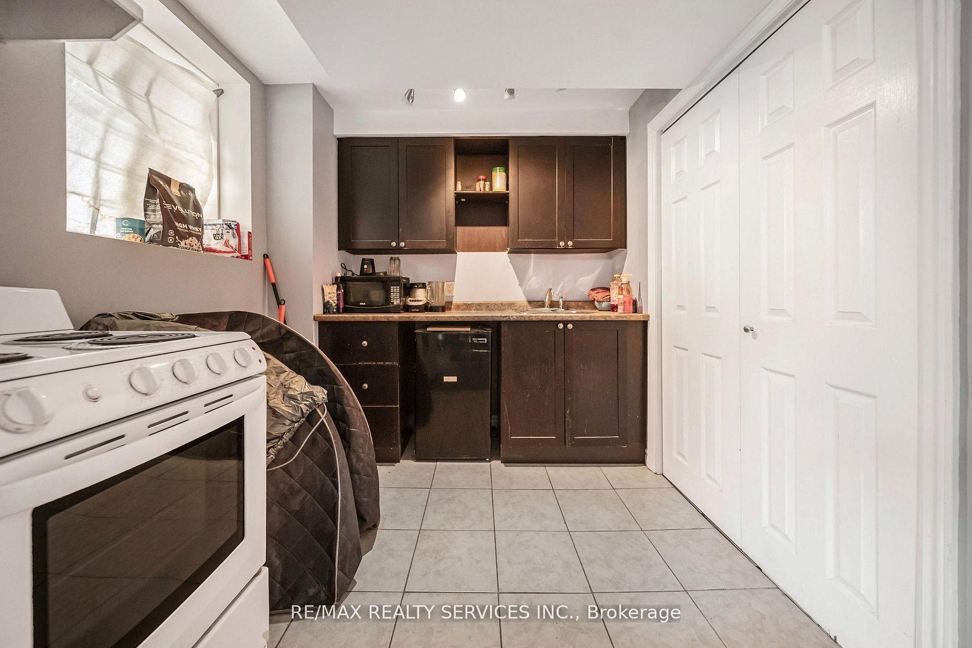Photo 41 of 81 Roadmaster Lane, Brampton, Fletcher's Meadow — HOMEH