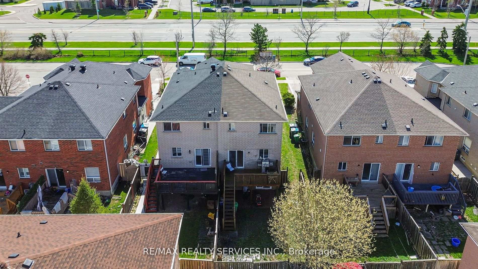 Photo 50 of 81 Roadmaster Lane, Brampton, Fletcher's Meadow — HOMEH