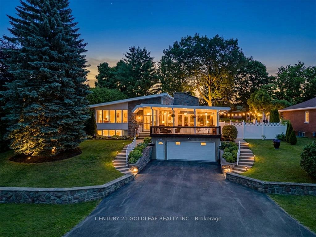 Photo of 1549 Du Parc Avenue