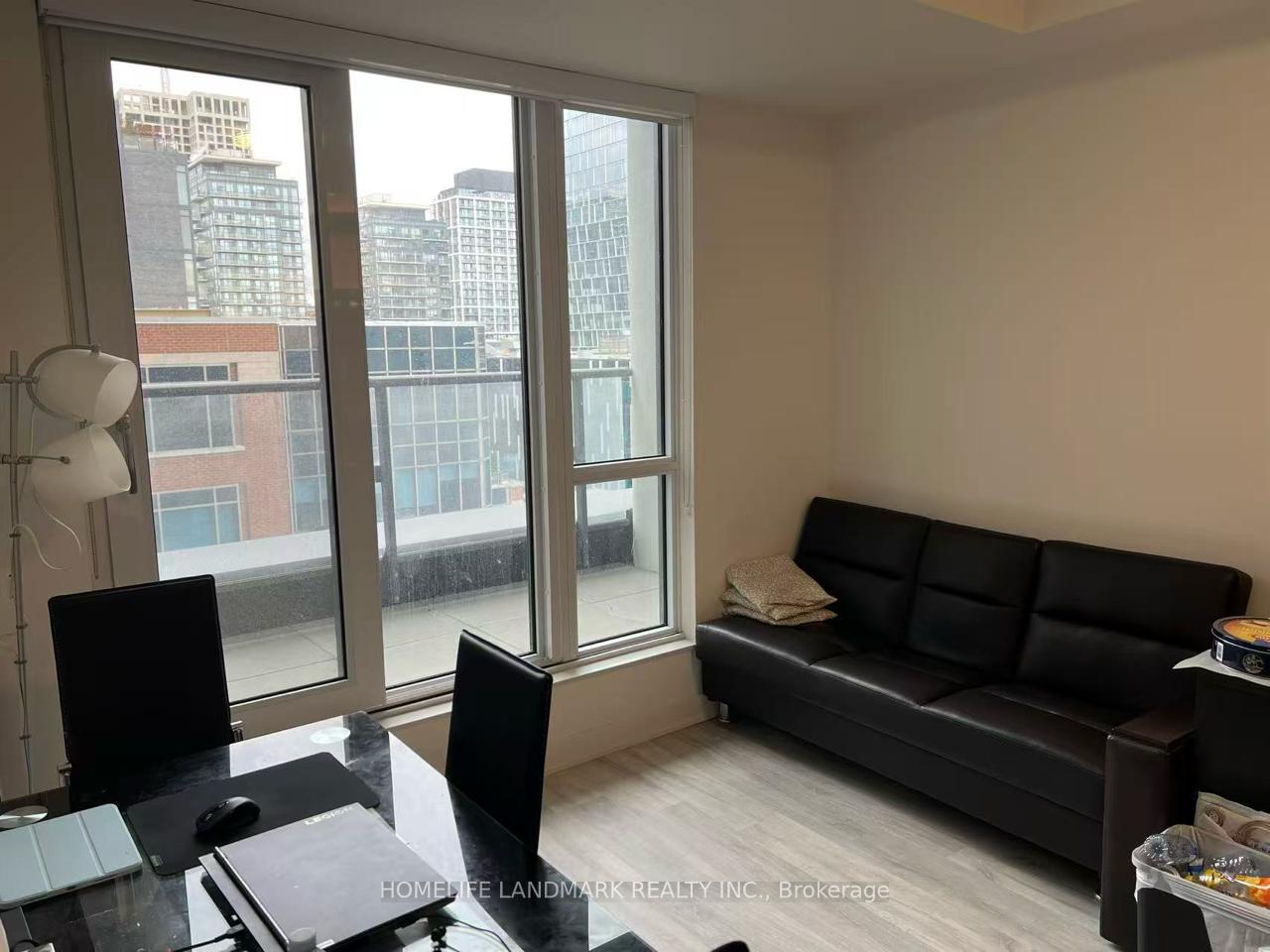 Photo 2 of Unit 901, 70 Princess Street, Toronto, Waterfront Communities — HOMEH