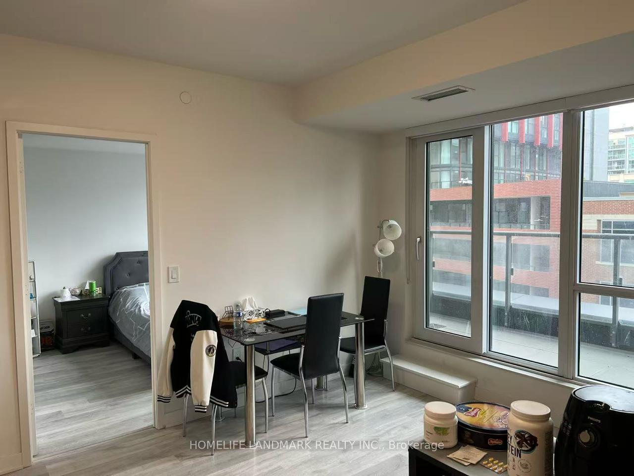 Photo 3 of Unit 901, 70 Princess Street, Toronto, Waterfront Communities — HOMEH
