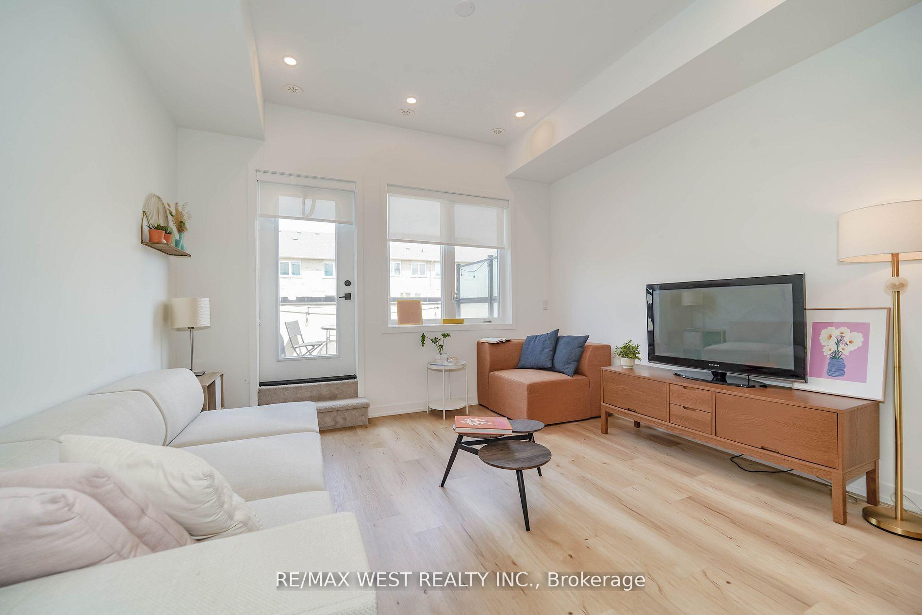 Photo 5 of Unit 110, 3686 St Clair Avenue E, Scarborough, Cliffcrest — HOMEH
