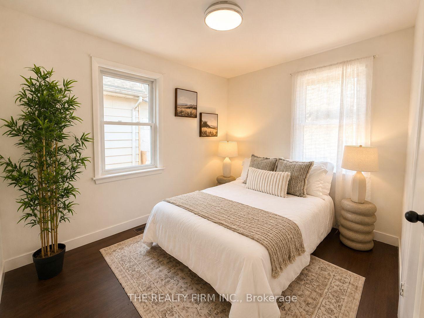 Photo 9 of 1626 Leonard Street, London, East H — HOMEH