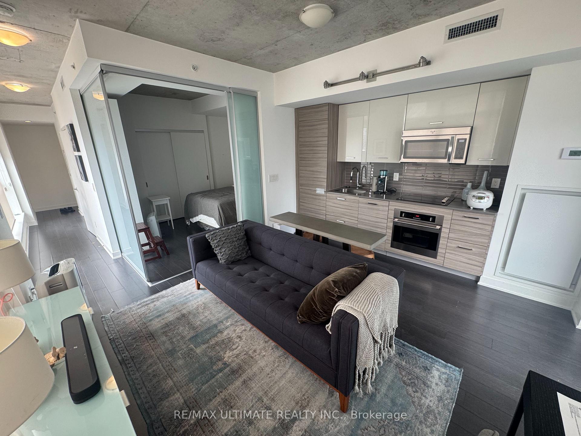 Photo 5 of Unit 2002, 210 Simcoe Street, Toronto, Kensington-Chinatown — HOMEH