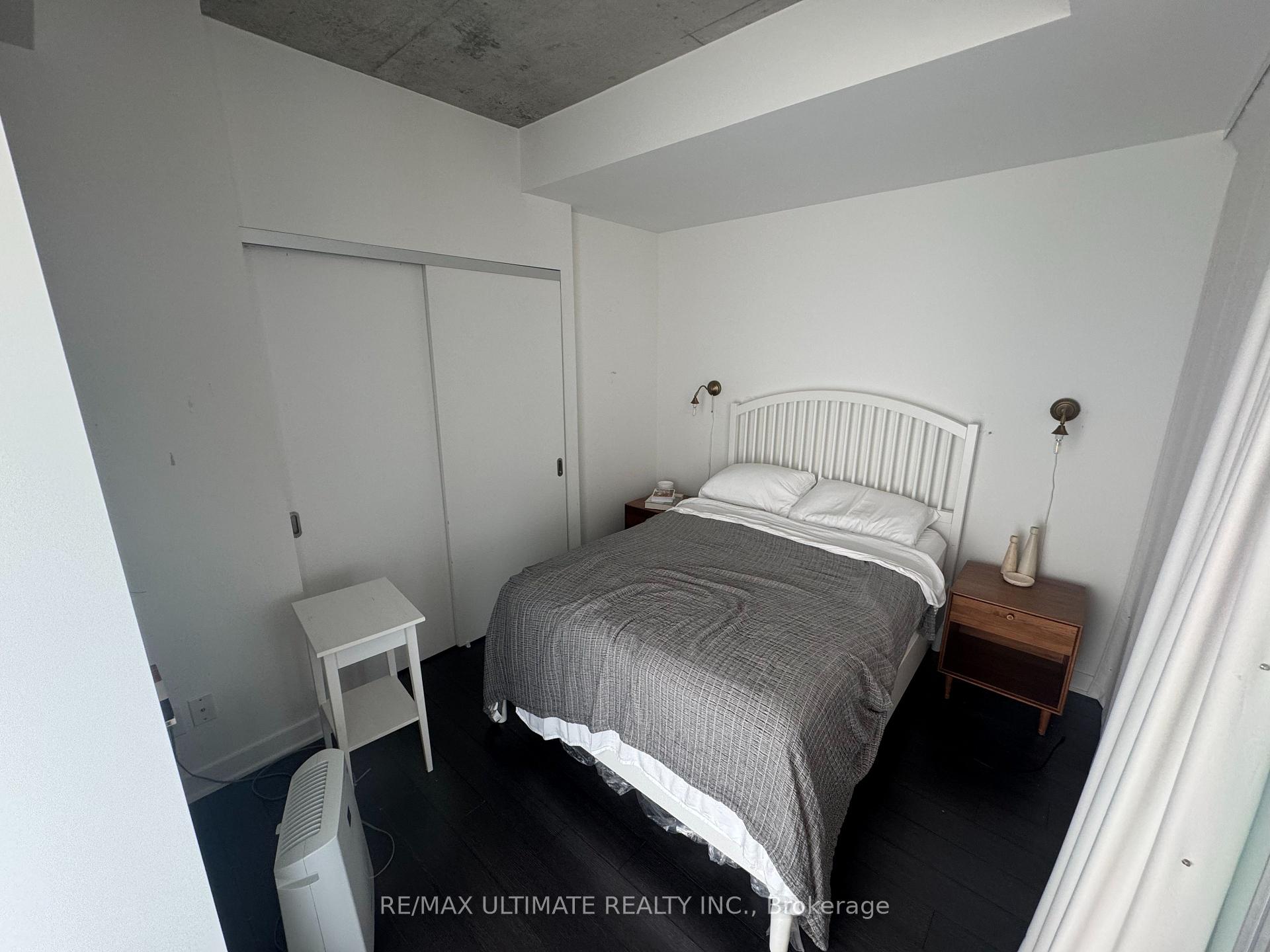 Photo 7 of Unit 2002, 210 Simcoe Street, Toronto, Kensington-Chinatown — HOMEH