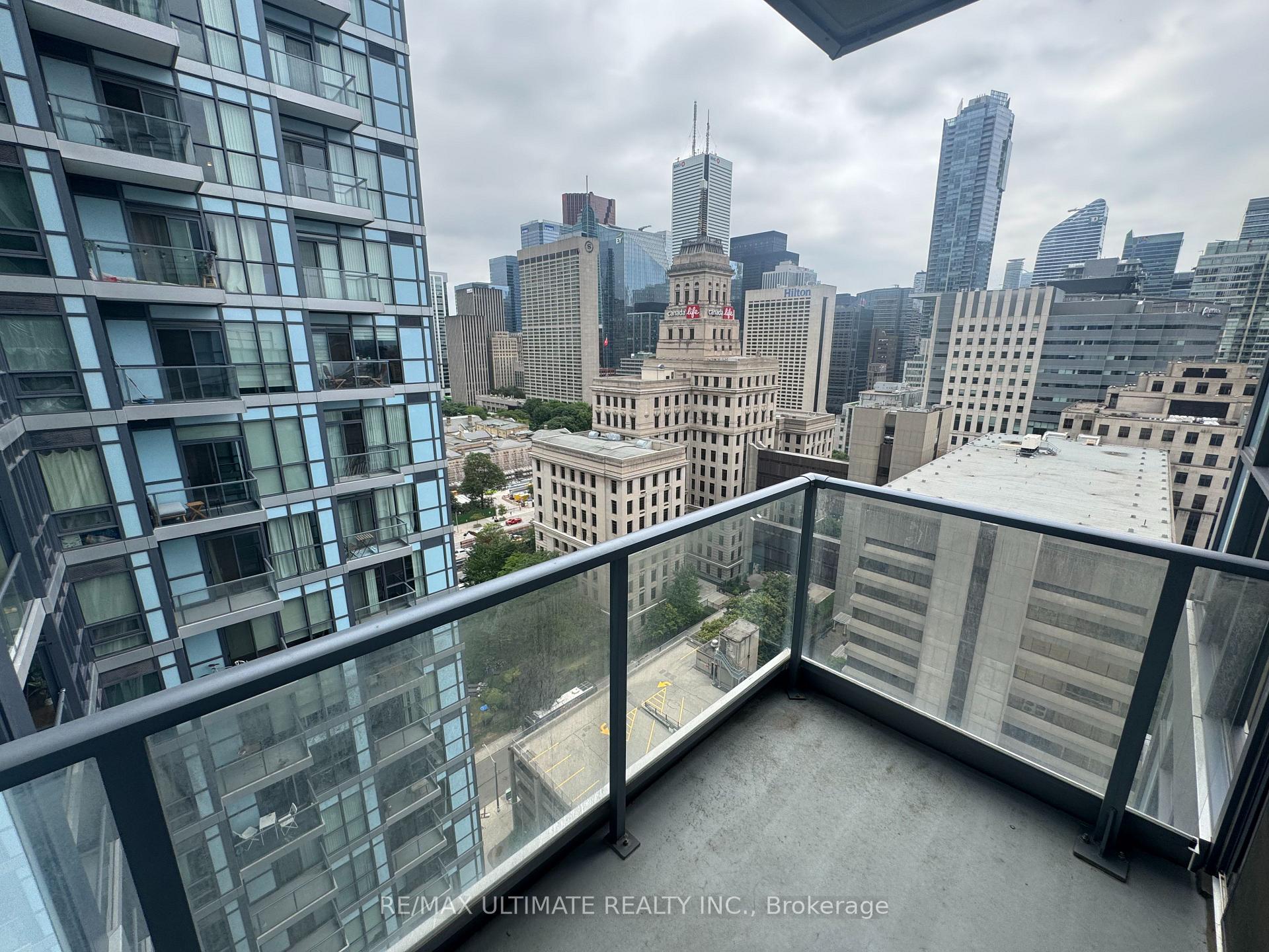 Photo 10 of Unit 2002, 210 Simcoe Street, Toronto, Kensington-Chinatown — HOMEH