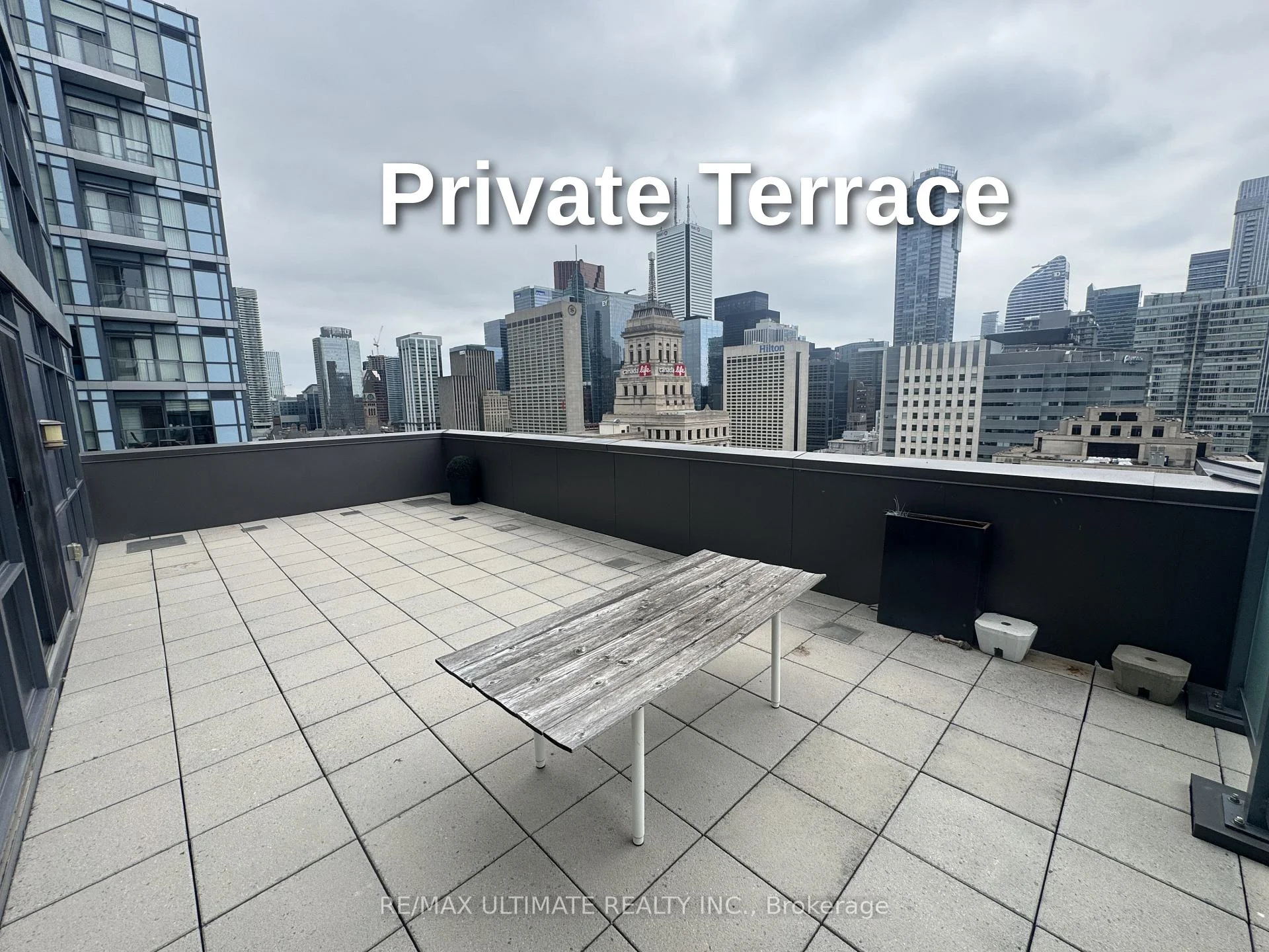 Photo 1 of Unit 2002, 210 Simcoe Street, Toronto, Kensington-Chinatown — HOMEH