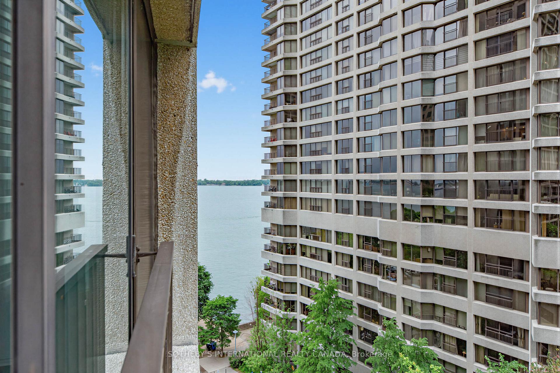 Photo 18 of Unit 1008, 33 Harbour Square, Toronto, Waterfront Communities — HOMEH