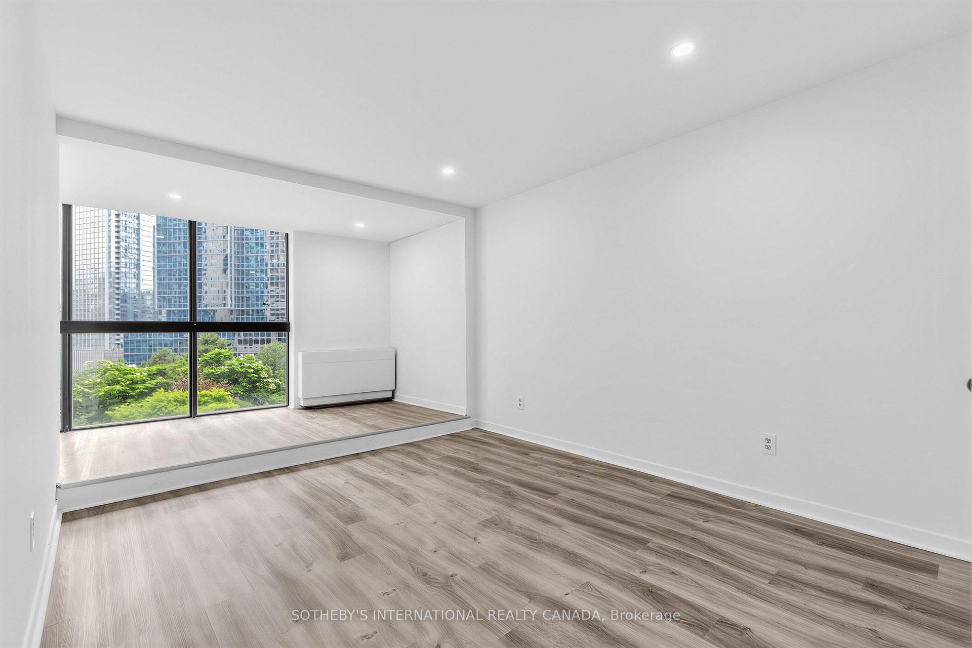 Photo 30 of Unit 1008, 33 Harbour Square, Toronto, Waterfront Communities — HOMEH