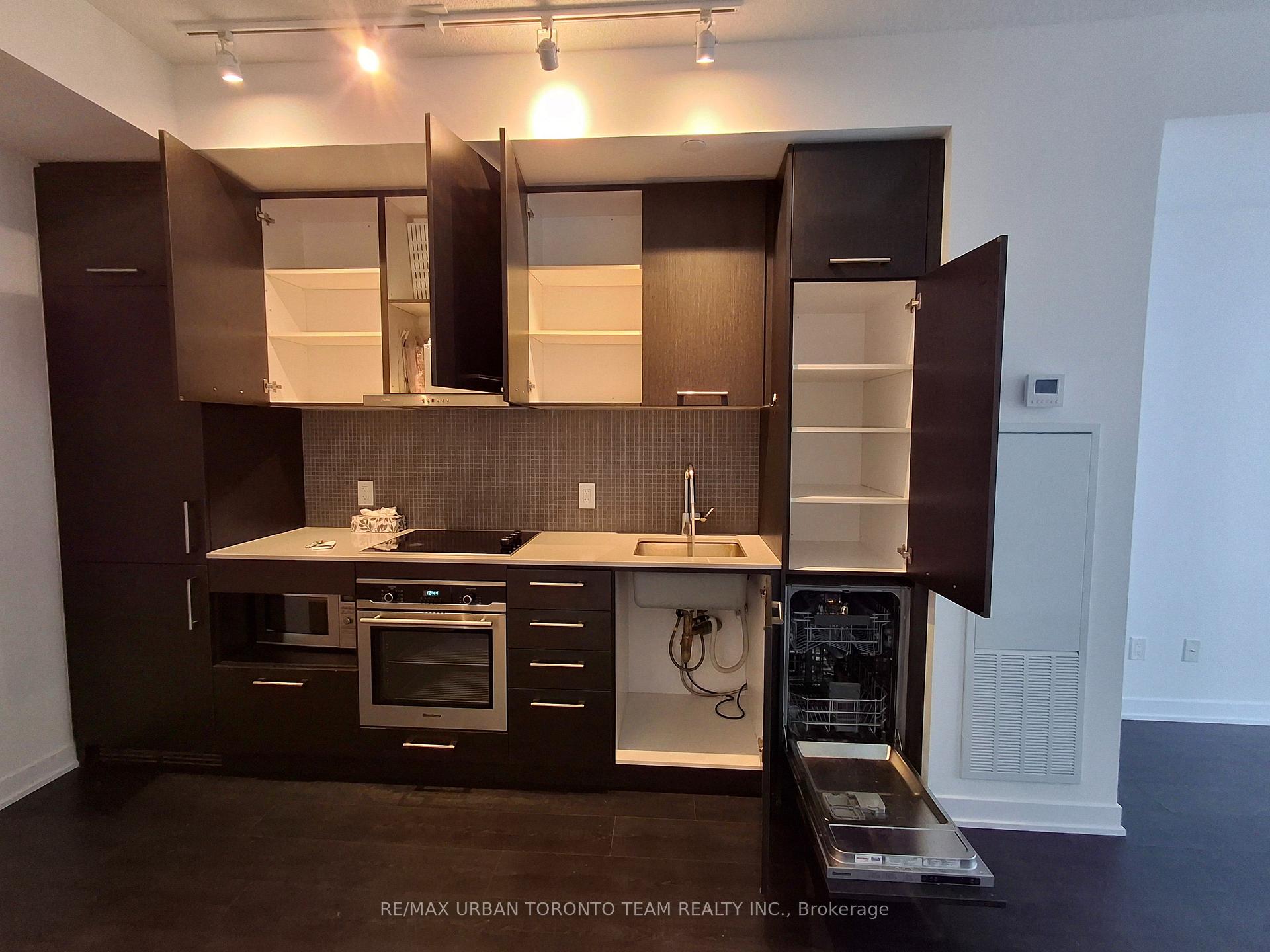 Photo 5 of Unit 3311, 87 Peter Street, Toronto, Waterfront Communities — HOMEH