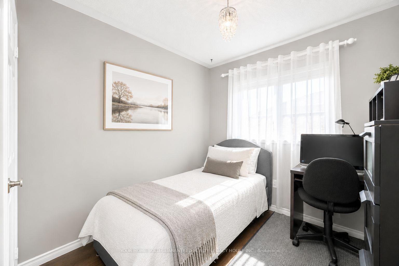 Photo 19 of 105 Knoll Haven Circle, Caledon, Bolton North — HOMEH