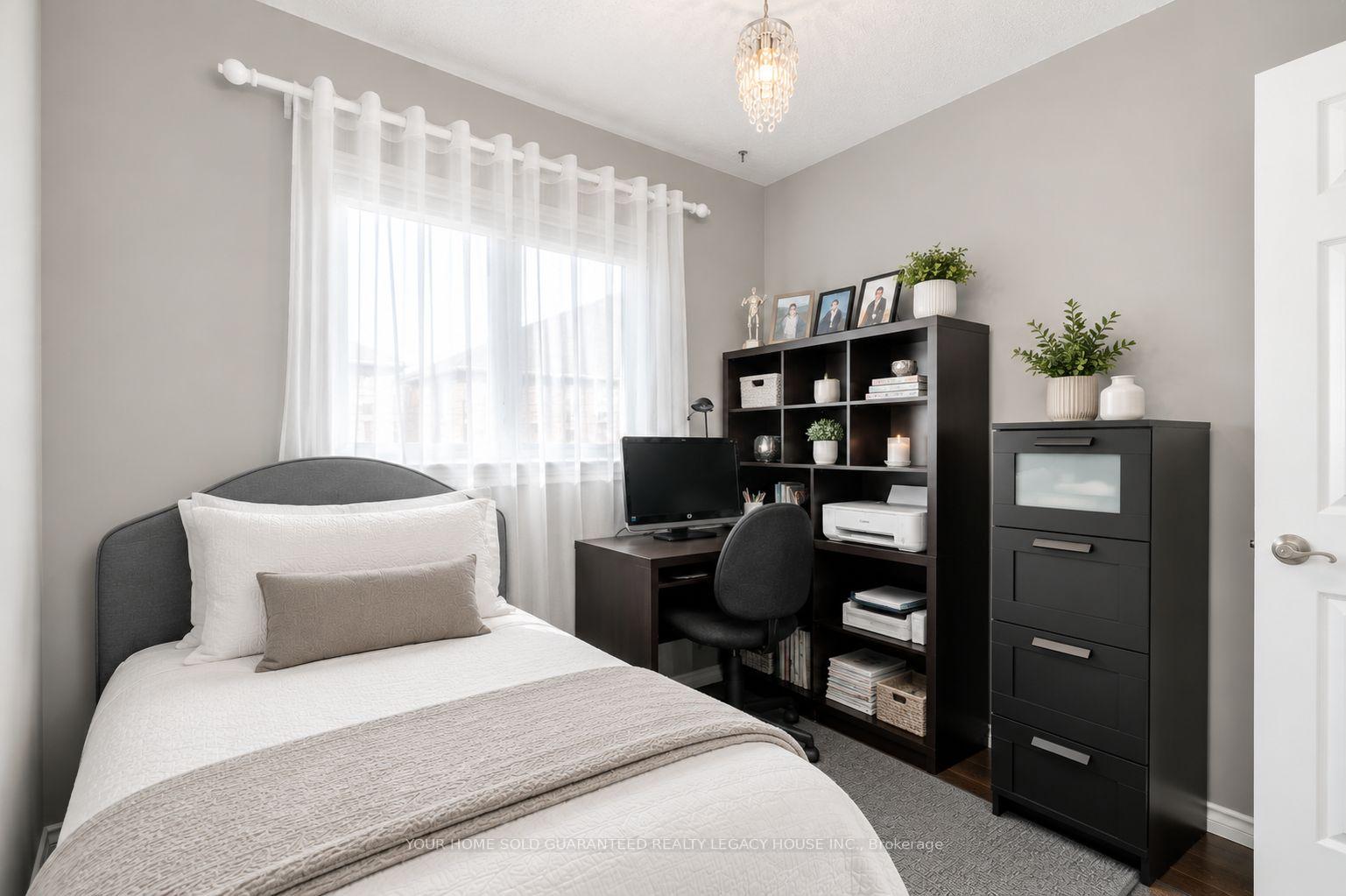 Photo 20 of 105 Knoll Haven Circle, Caledon, Bolton North — HOMEH