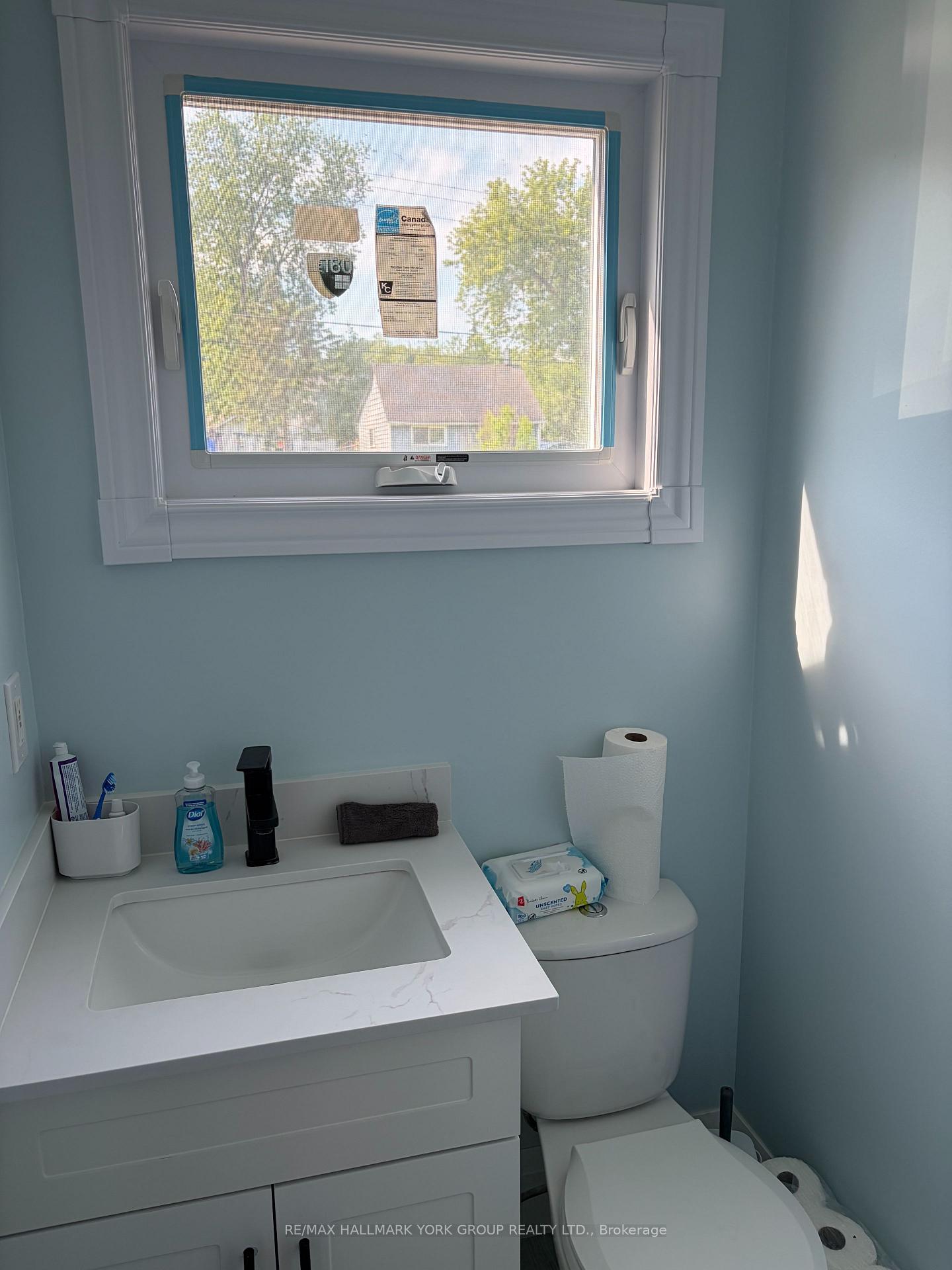 Photo 5 of 276 Glenwoods Avenue, Georgina, Keswick South — HOMEH