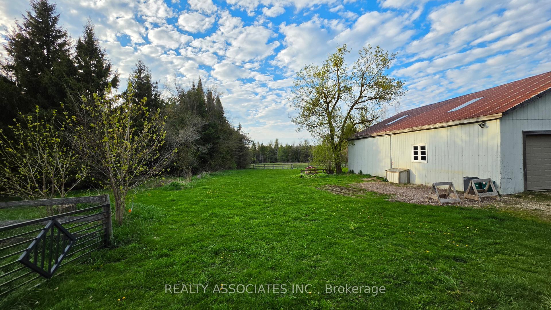 Photo 31 of 486289 30th Side Road, Mono, Rural Mono — HOMEH
