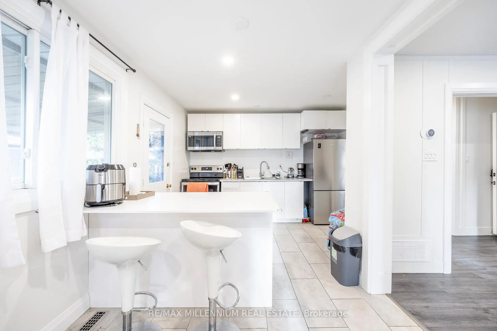 Photo 4 of 44 Oren Boulevard, Barrie, Sunnidale — HOMEH