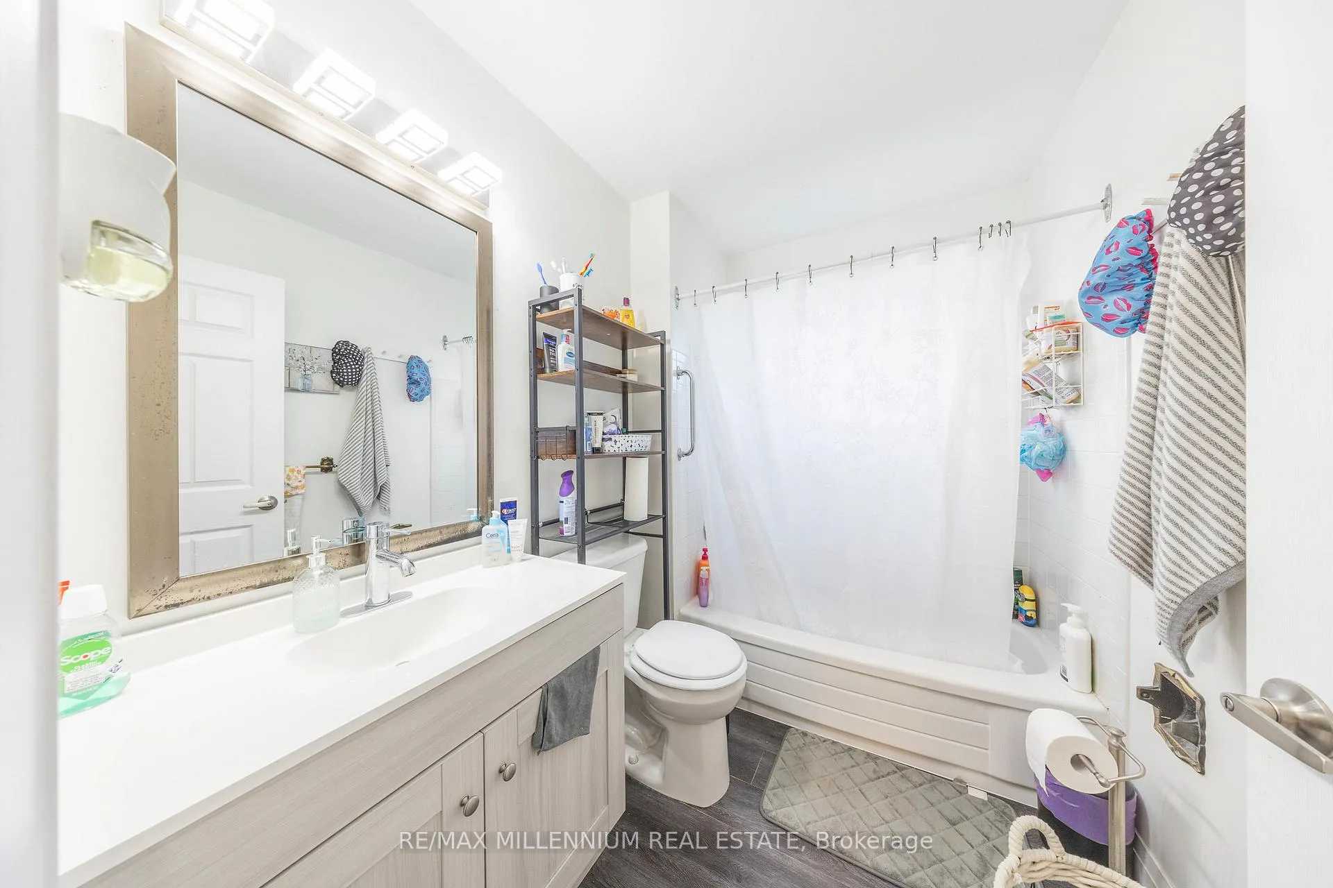 Photo 14 of 44 Oren Boulevard, Barrie, Sunnidale — HOMEH