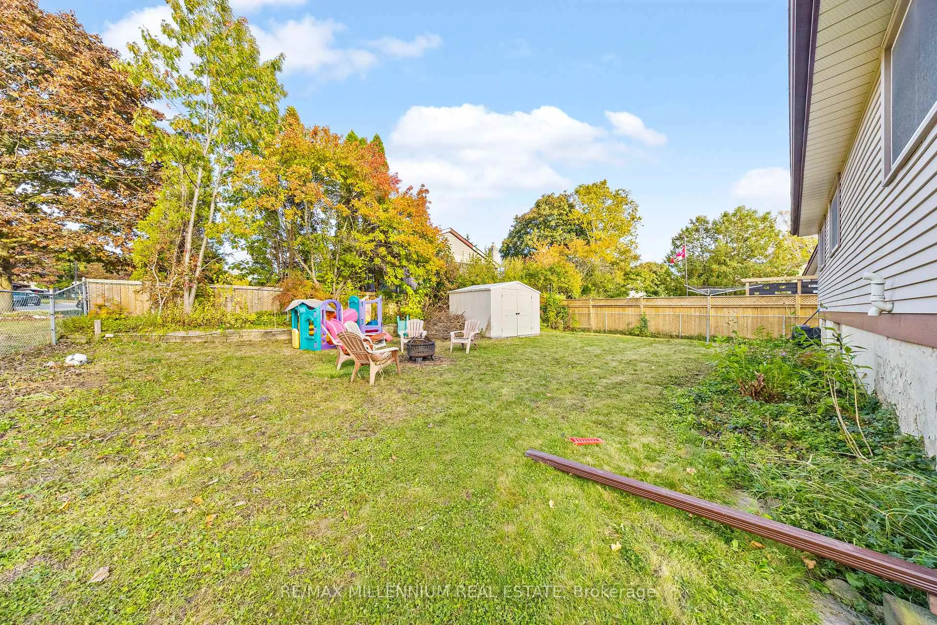 Photo 29 of 44 Oren Boulevard, Barrie, Sunnidale — HOMEH