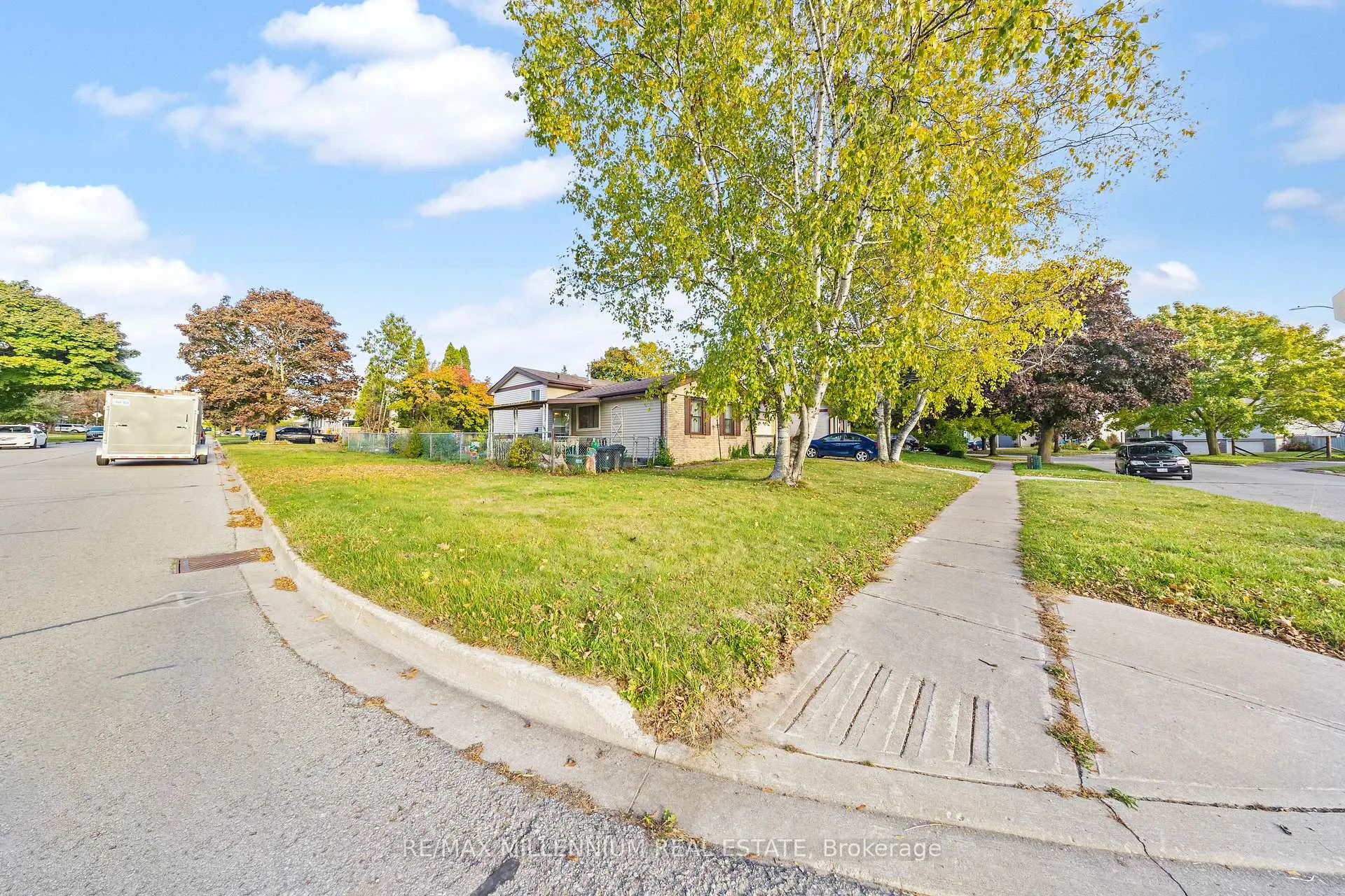 Photo 30 of 44 Oren Boulevard, Barrie, Sunnidale — HOMEH
