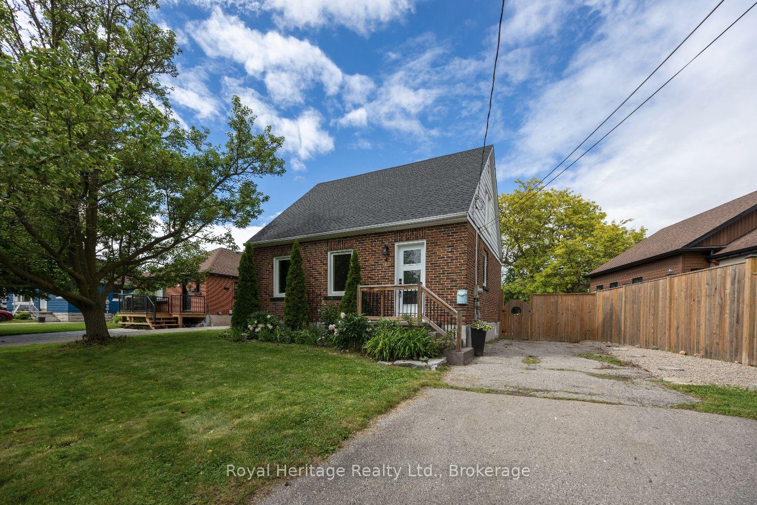 Photo 5 of 4 Jane Street, Clarington, Bowmanville — HOMEH