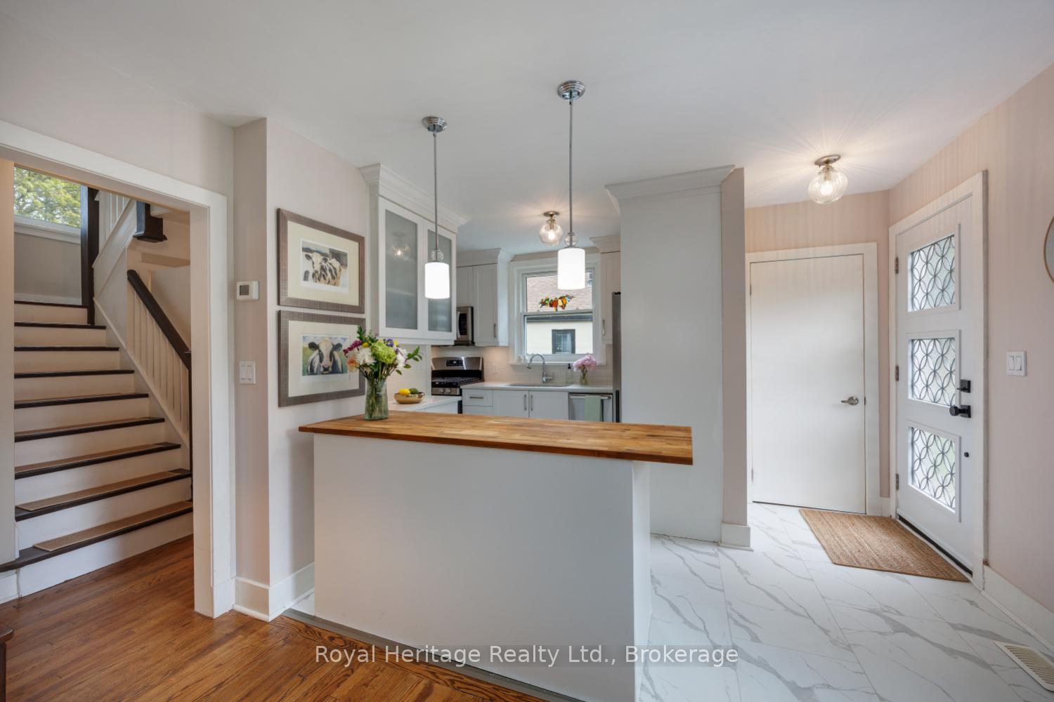 Photo 8 of 4 Jane Street, Clarington, Bowmanville — HOMEH
