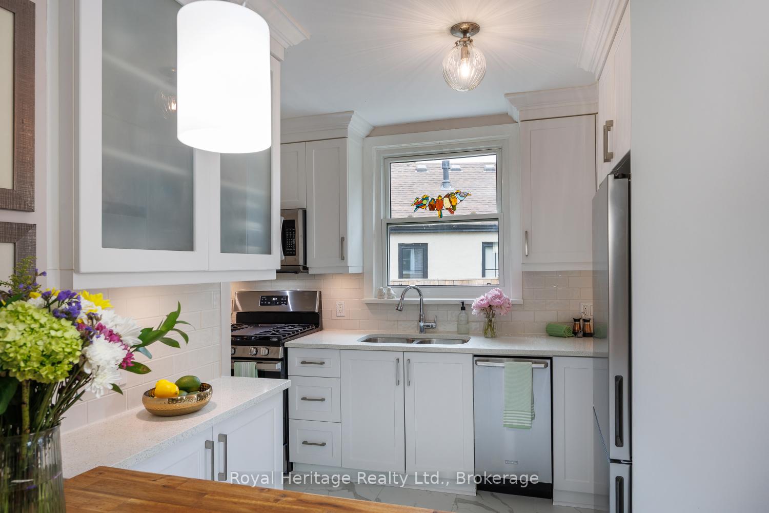 Photo 10 of 4 Jane Street, Clarington, Bowmanville — HOMEH