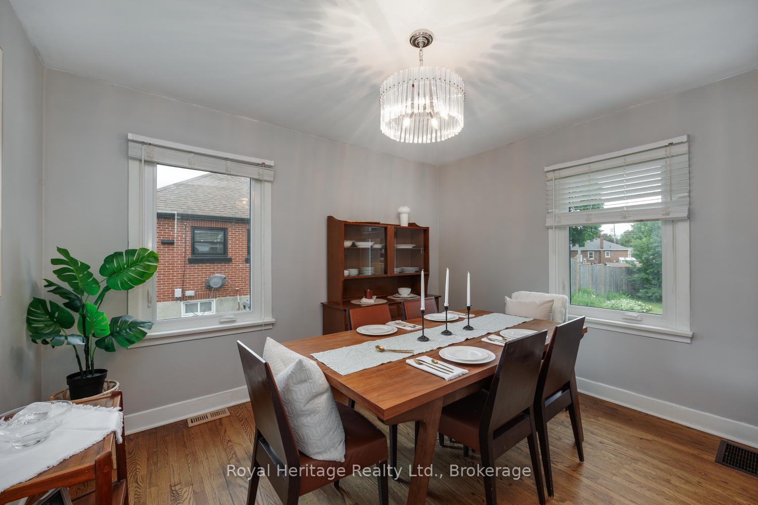 Photo 19 of 4 Jane Street, Clarington, Bowmanville — HOMEH