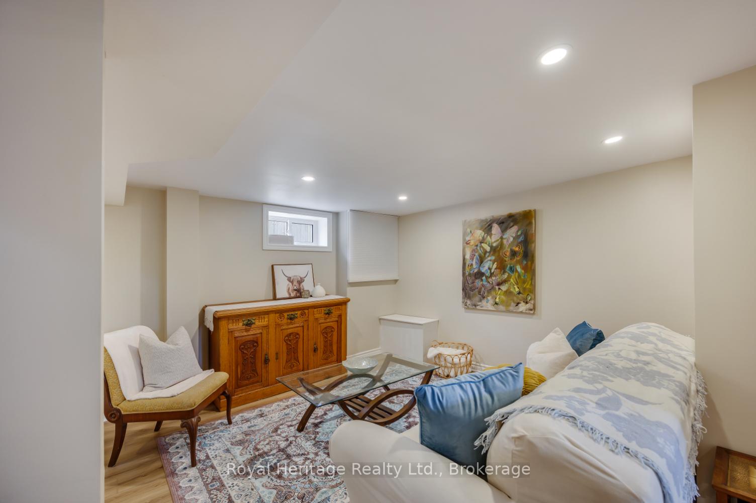 Photo 33 of 4 Jane Street, Clarington, Bowmanville — HOMEH