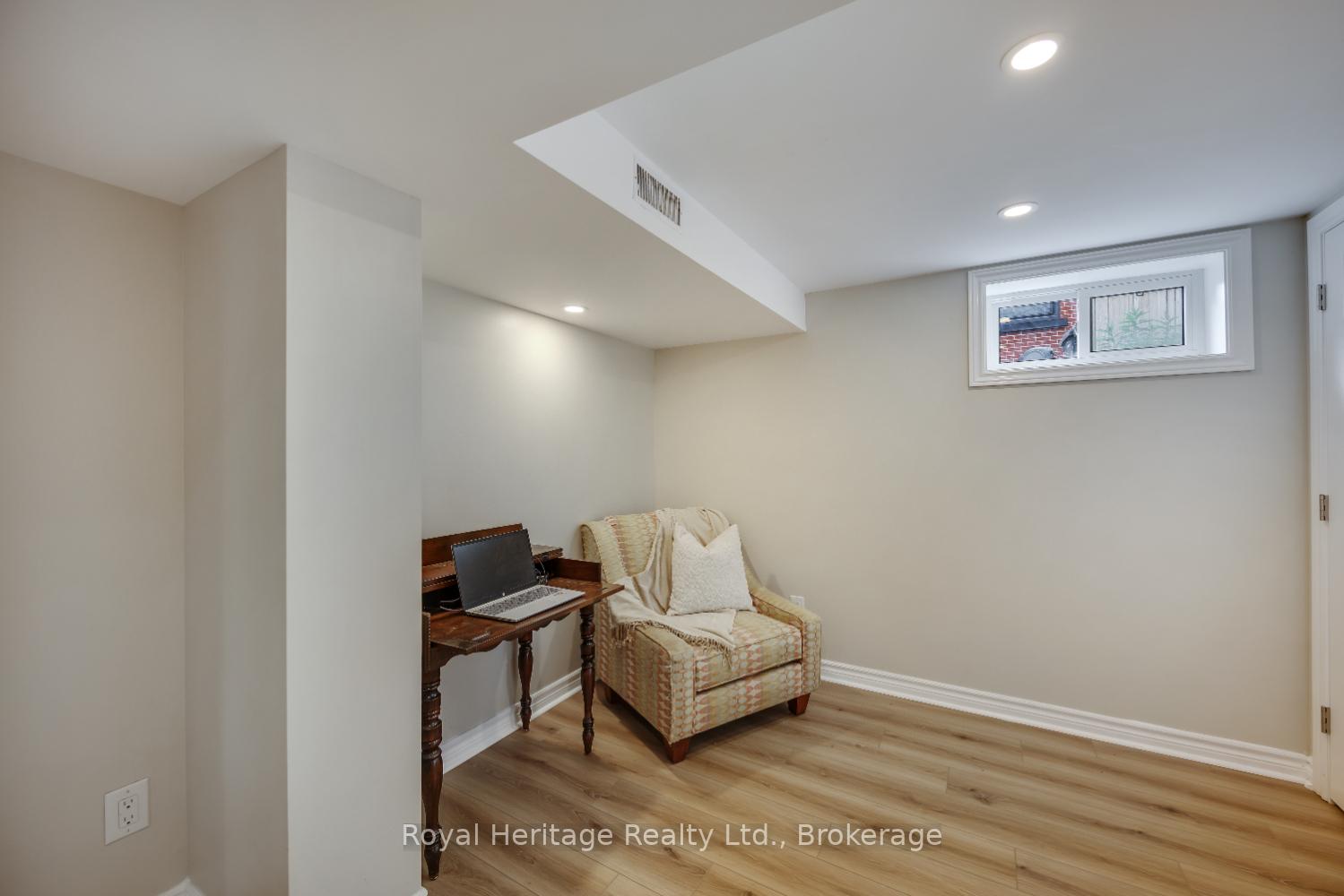 Photo 38 of 4 Jane Street, Clarington, Bowmanville — HOMEH