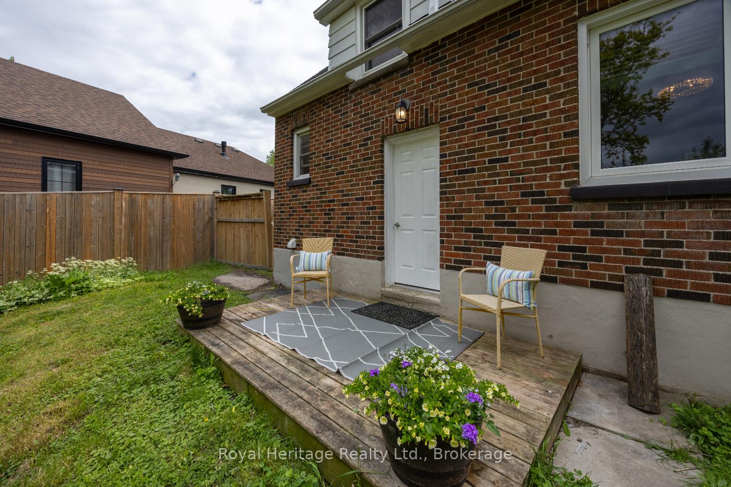 Photo 42 of 4 Jane Street, Clarington, Bowmanville — HOMEH