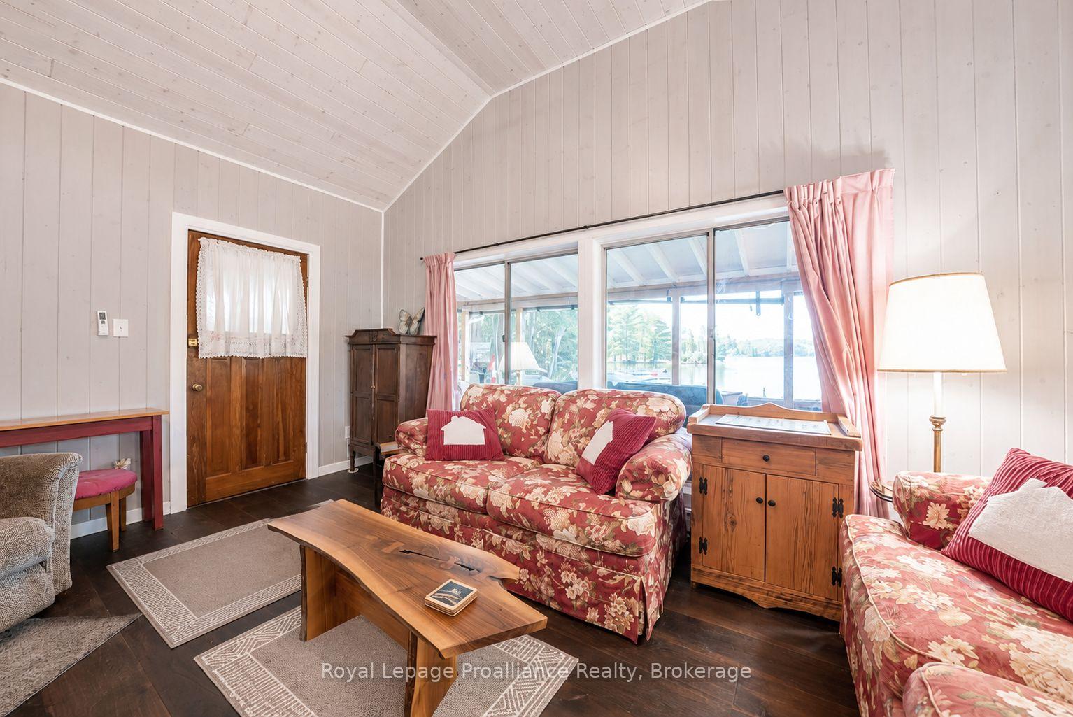Photo 11 of 1117B Twin Pine Lane, Frontenac, Frontenac North — HOMEH